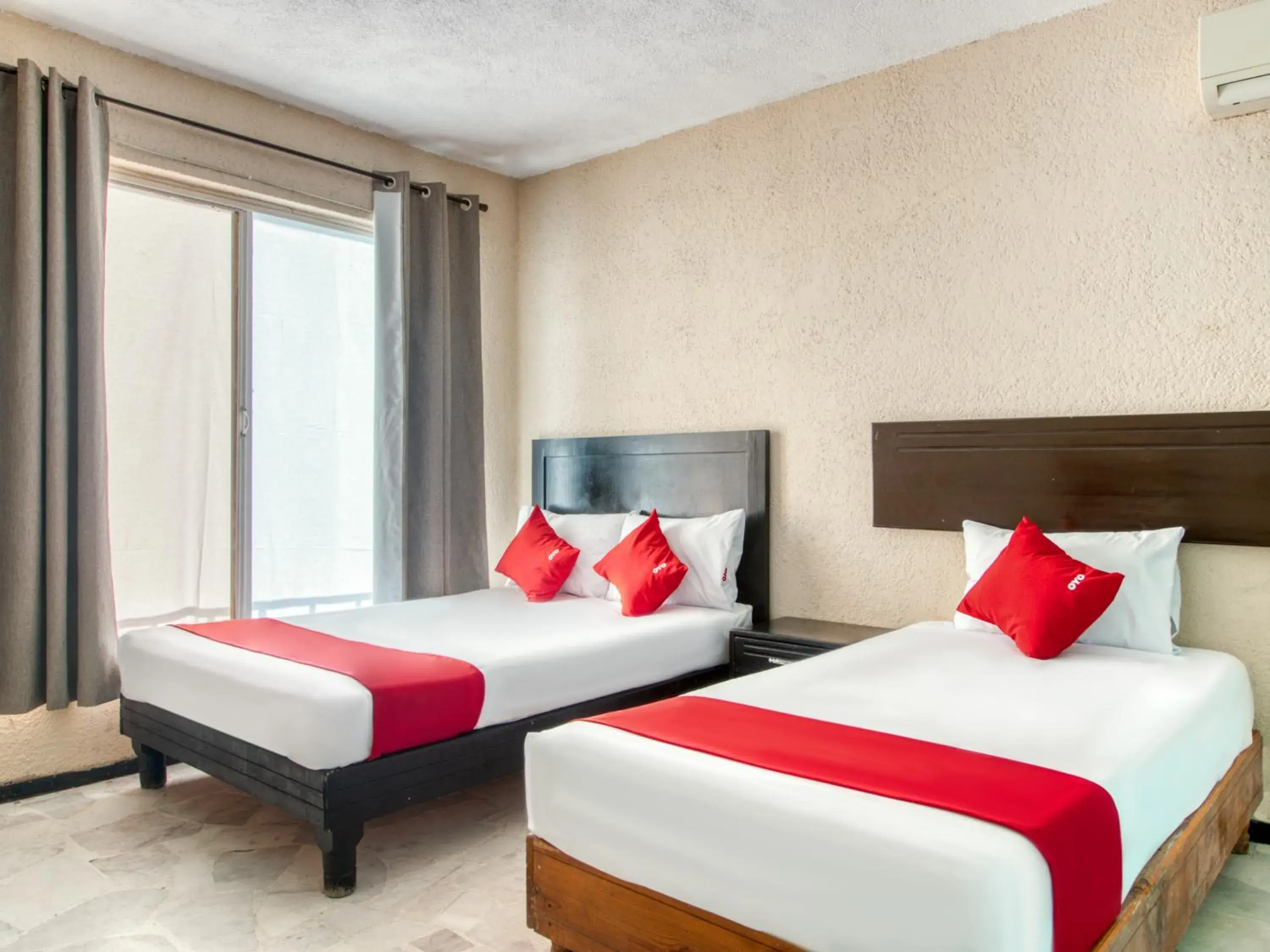 Standard Quintuple Room in Capital O Hotel La Siesta, Gomez Palacio Standard Quintuple Room in Capital O Hotel La Siesta, Gomez Palacio