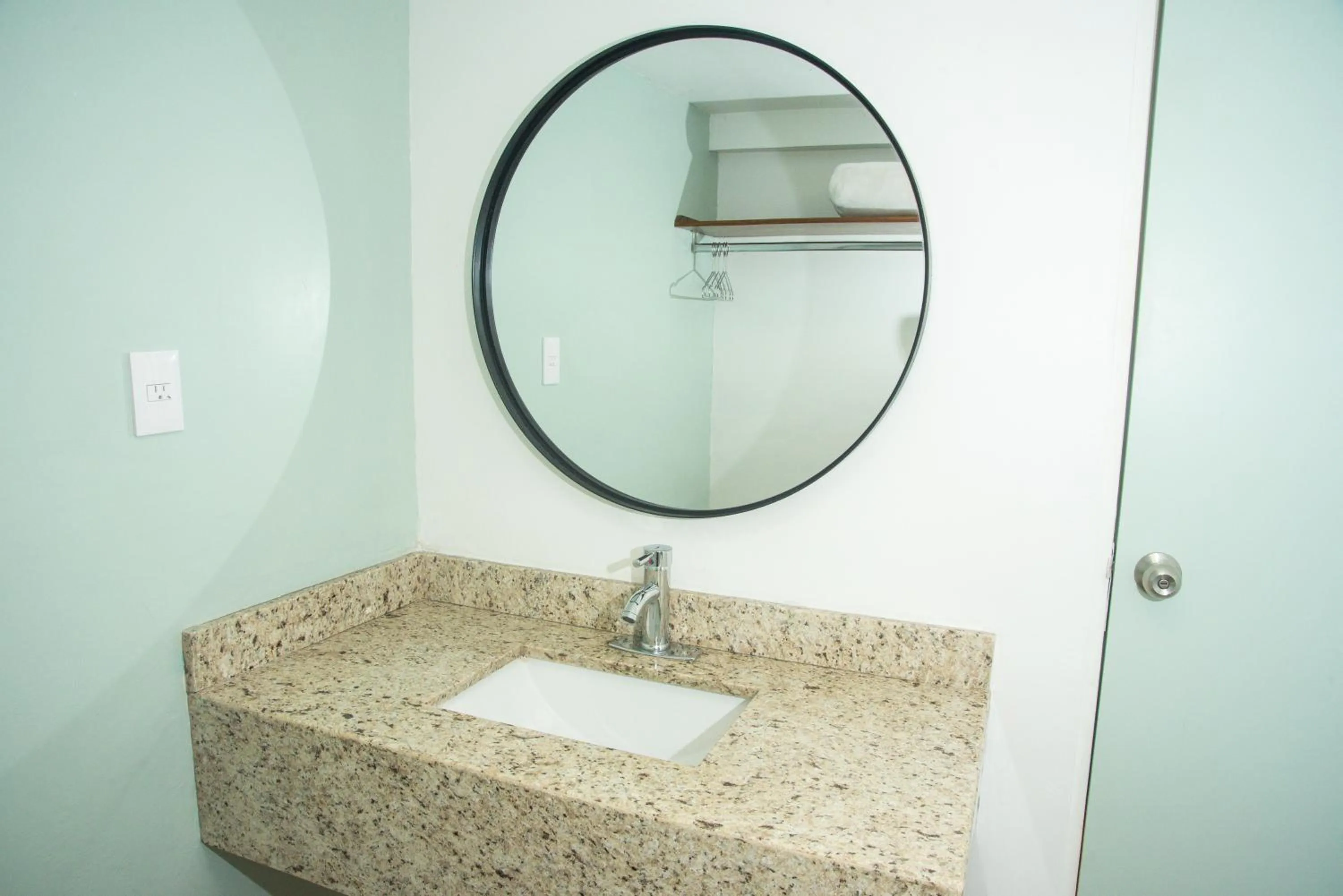 Bathroom in Hotel La Siesta, Gomez Palacio
