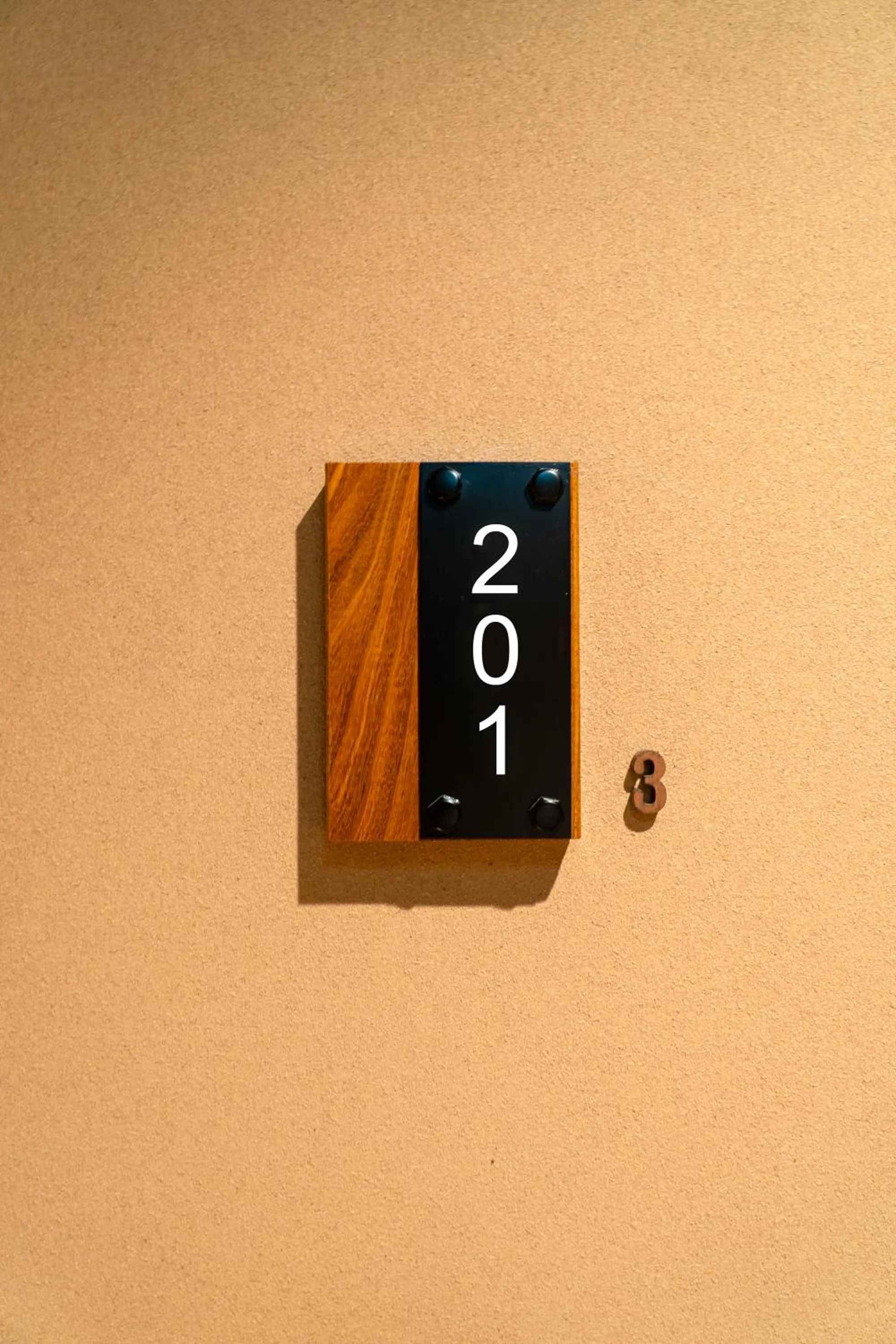 Property logo or sign in 都電屋 TodenHotel