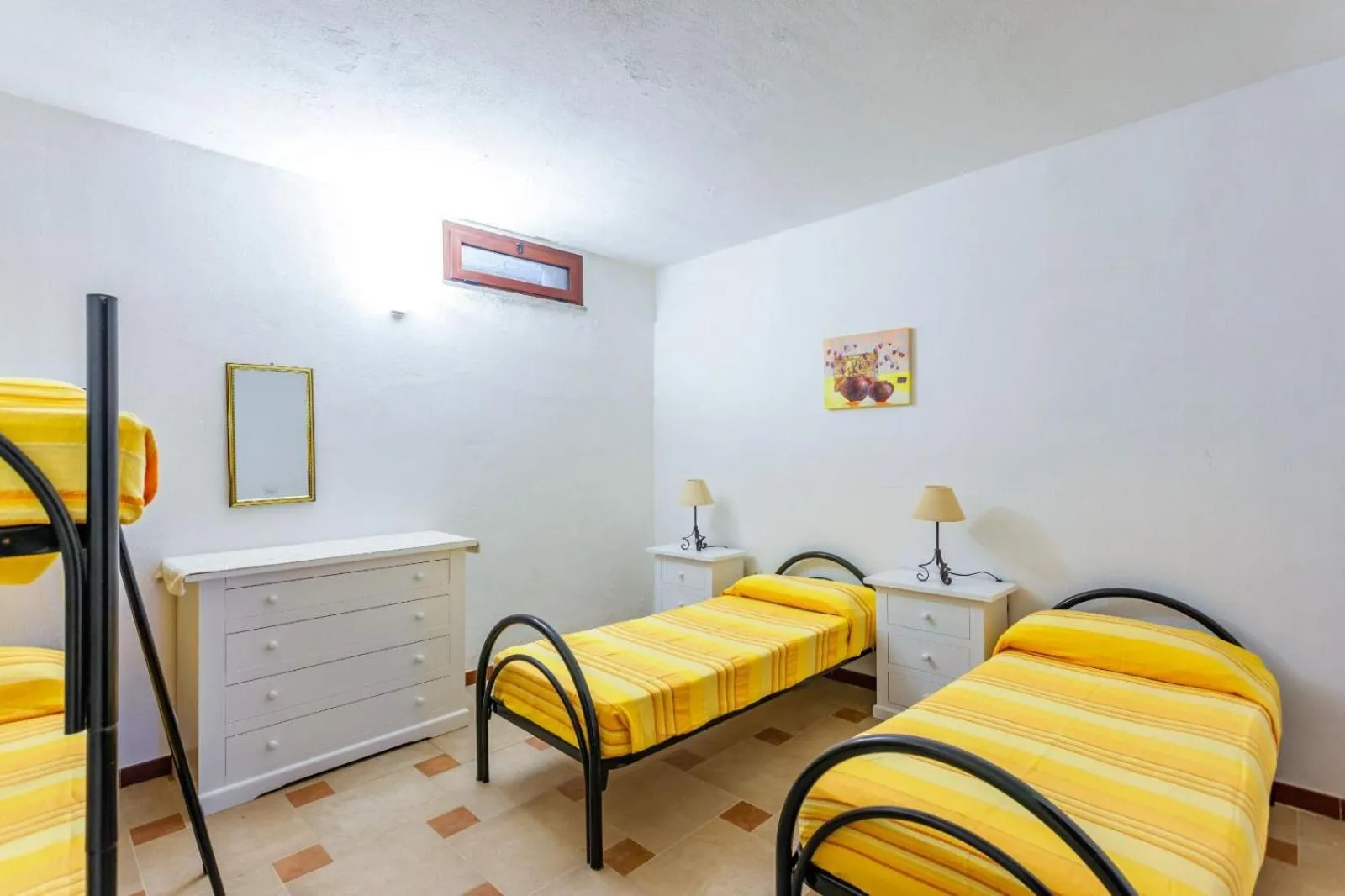 Kitchen or kitchenette, Bed in Comino Alto Agriturismo e Appartamenti