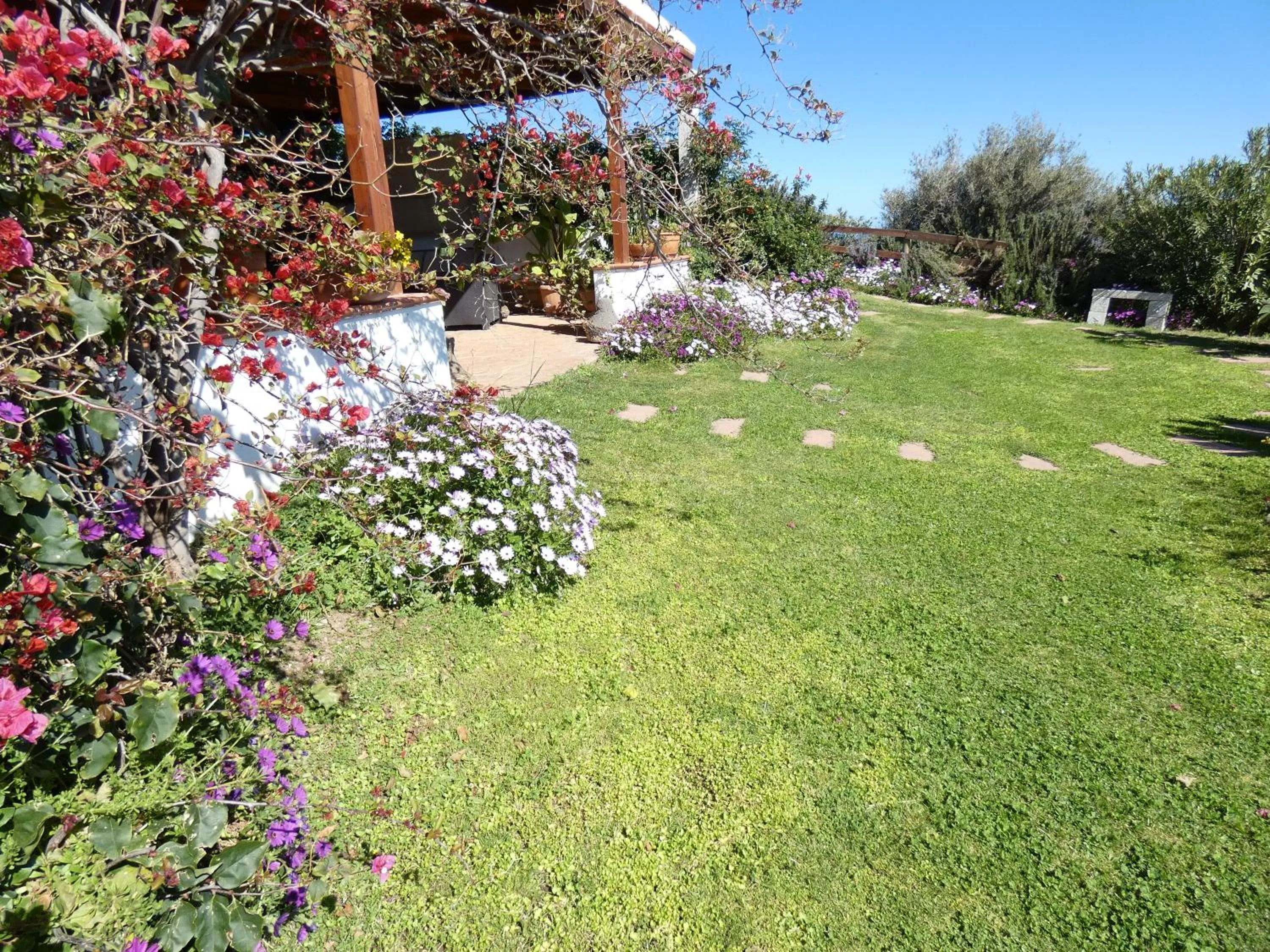 Comino Alto Agriturismo e Appartamenti
