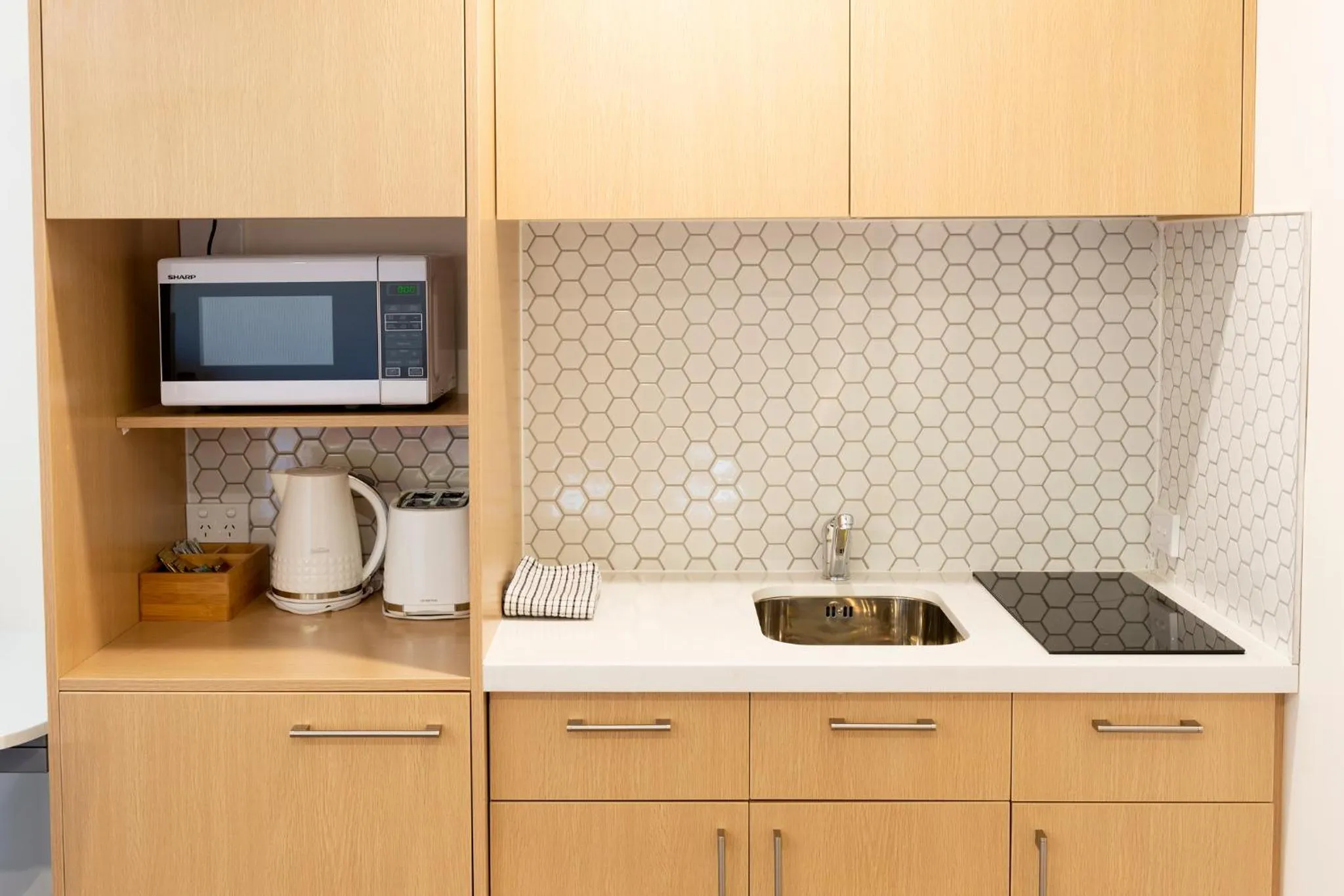 Coffee/tea facilities in V Motel