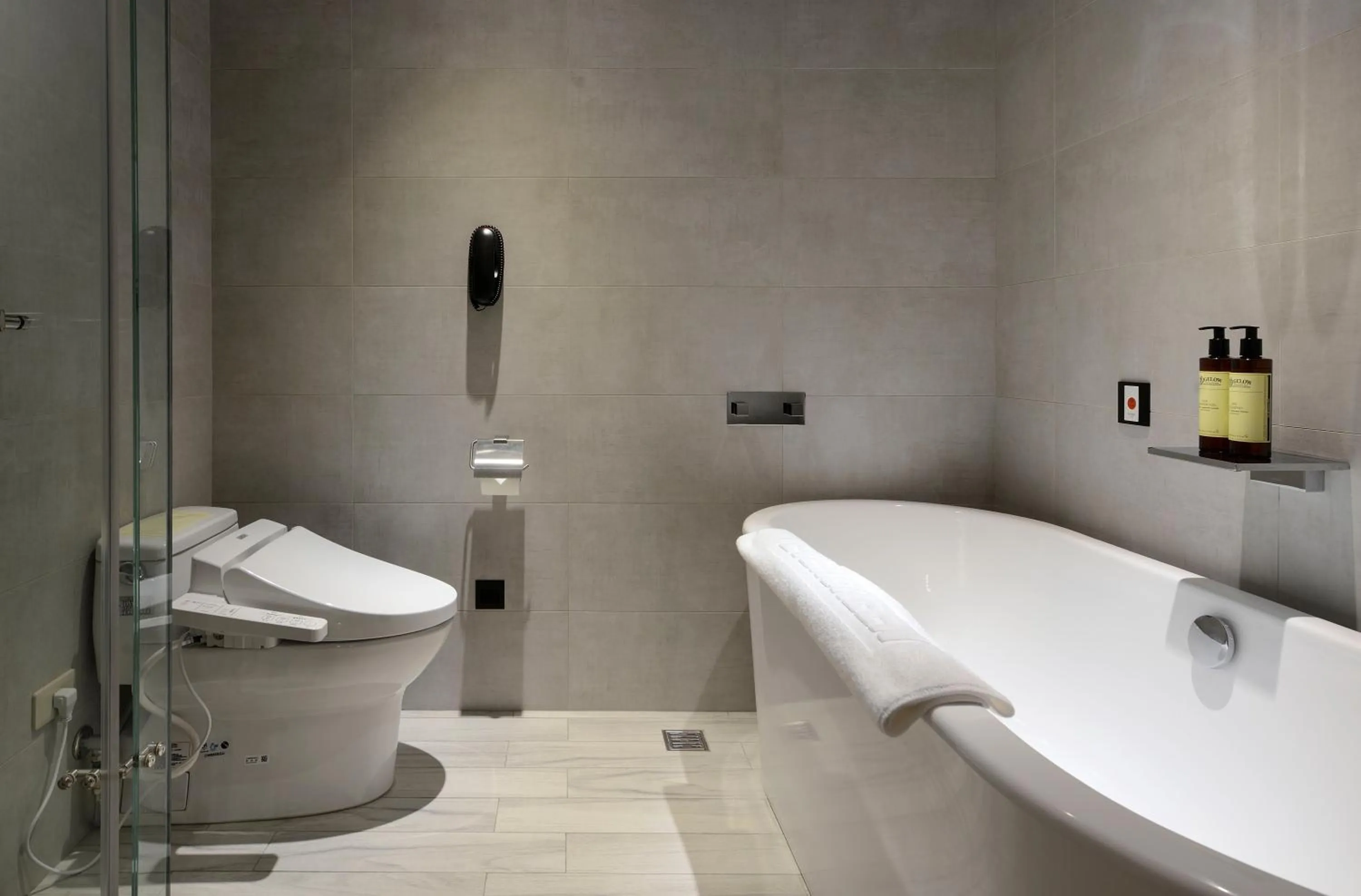 Bathroom in Evergreen Palace Hotel Chiayi