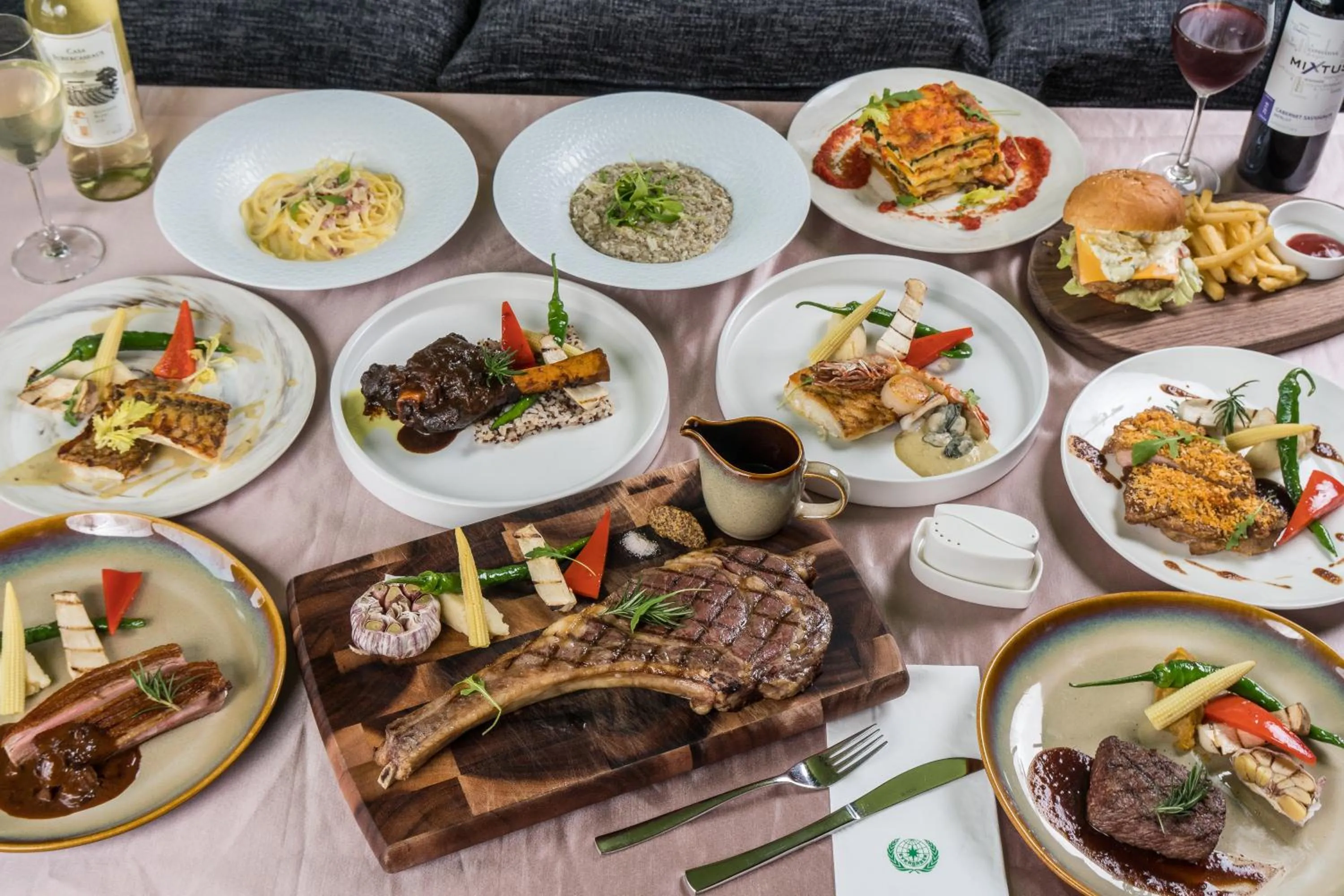 Restaurant/places to eat in Evergreen Palace Hotel Chiayi