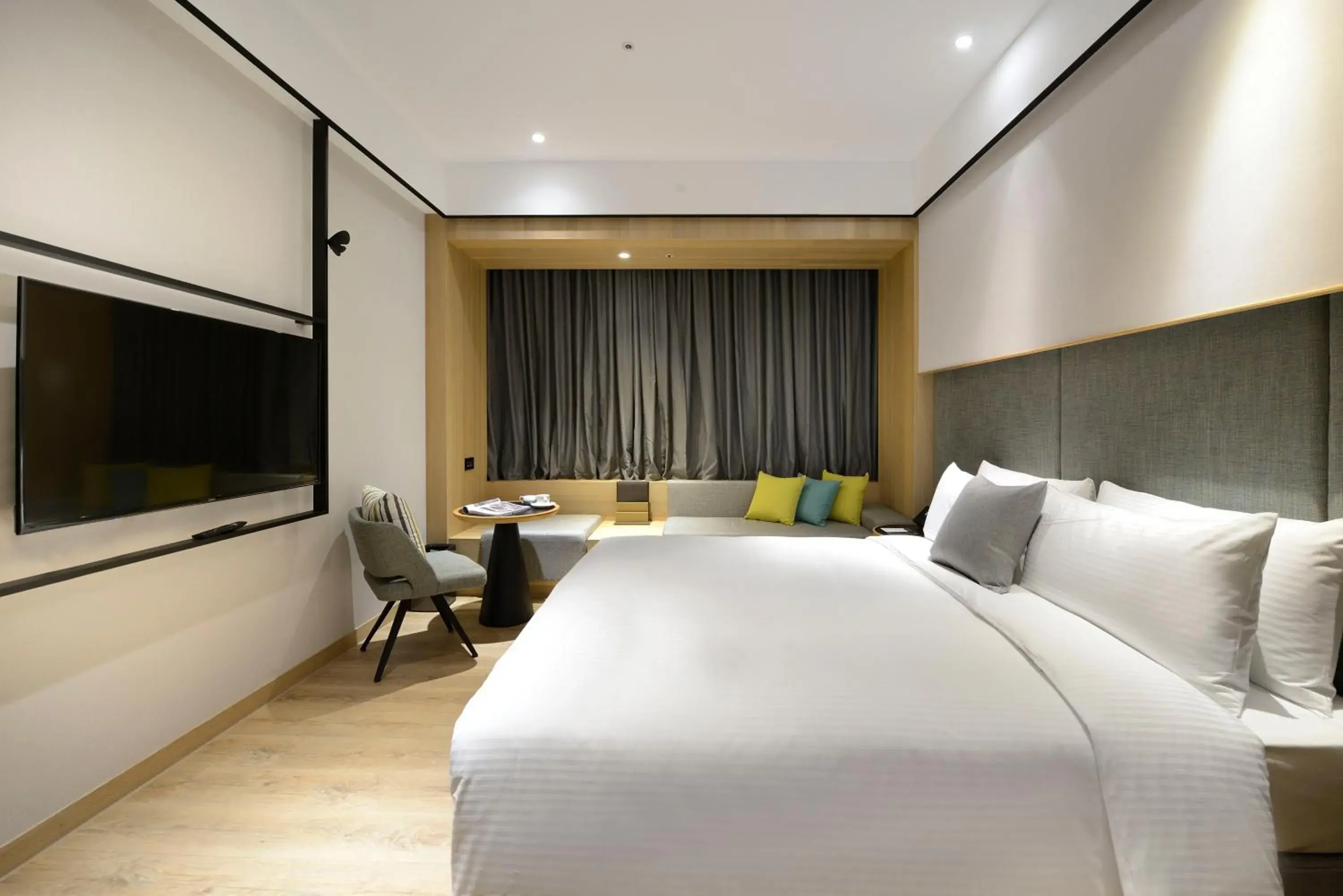 Photo of the whole room, Bed in Evergreen Palace Hotel Chiayi Photo of the whole room, Bed in Evergreen Palace Hotel Chiayi