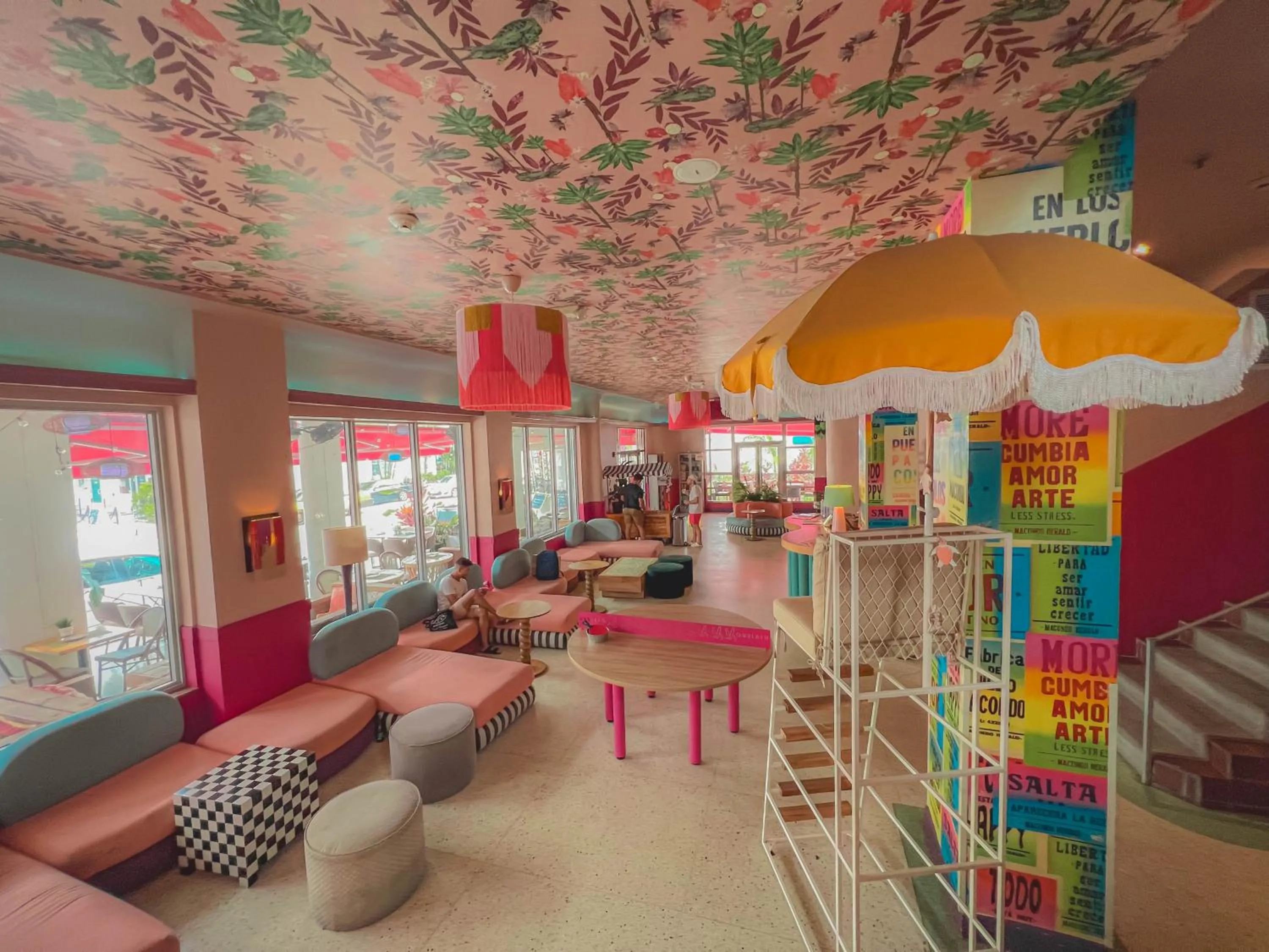 Seating area in Viajero Miami