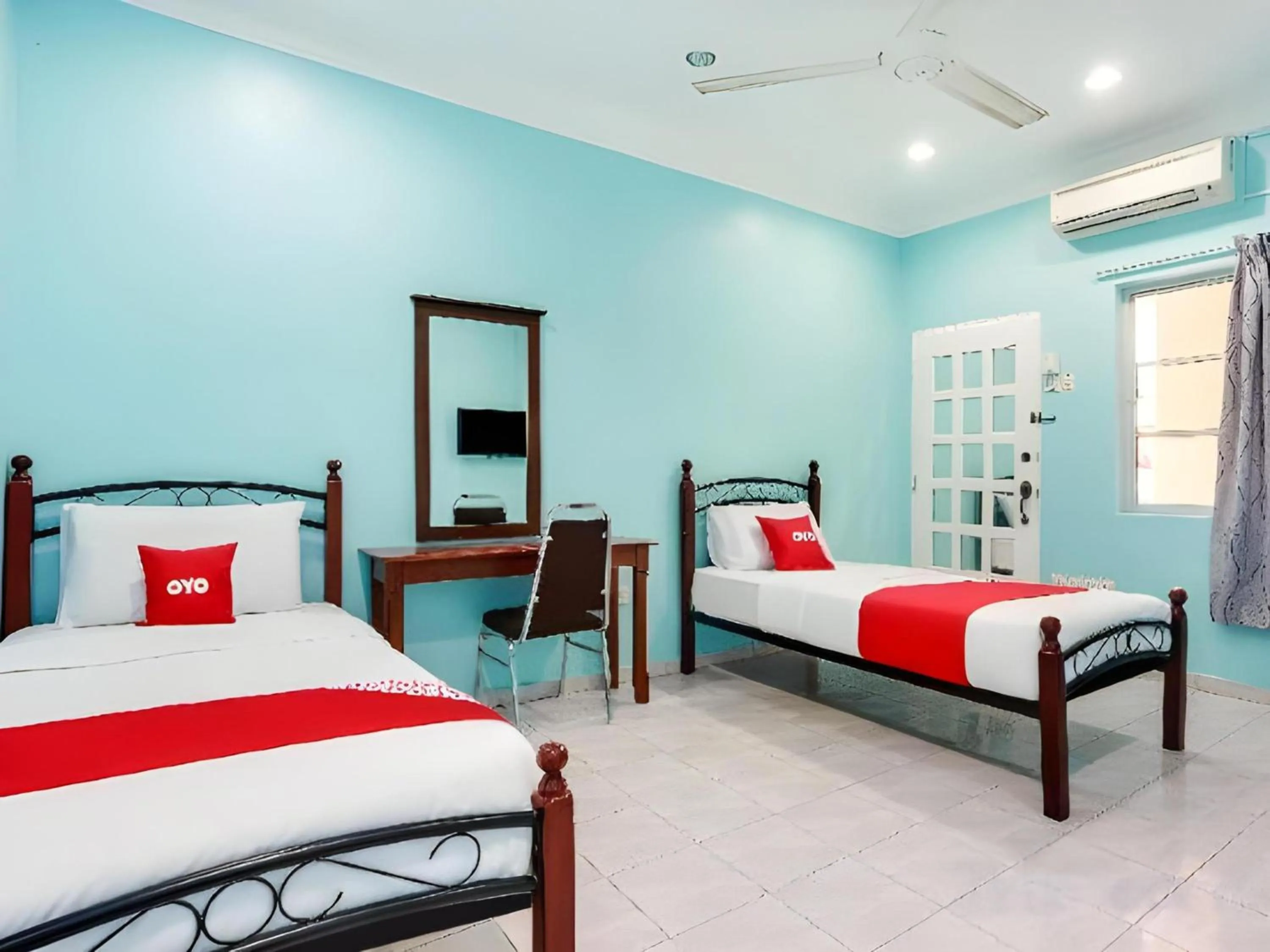 Bedroom, Bed in OYO 44094 Bangi Lanai Hotel