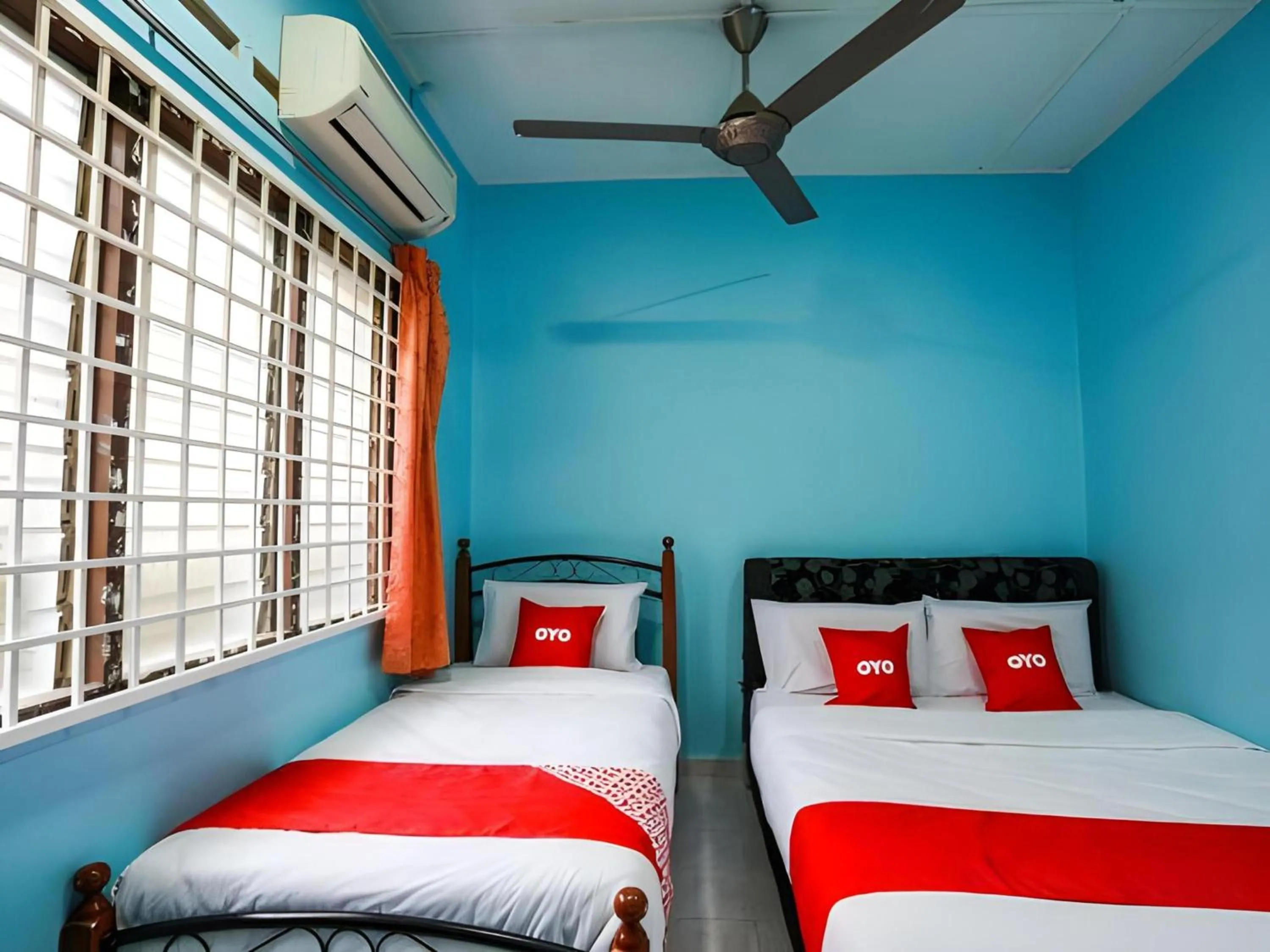 Bedroom, Bed in OYO 44094 Bangi Lanai Hotel