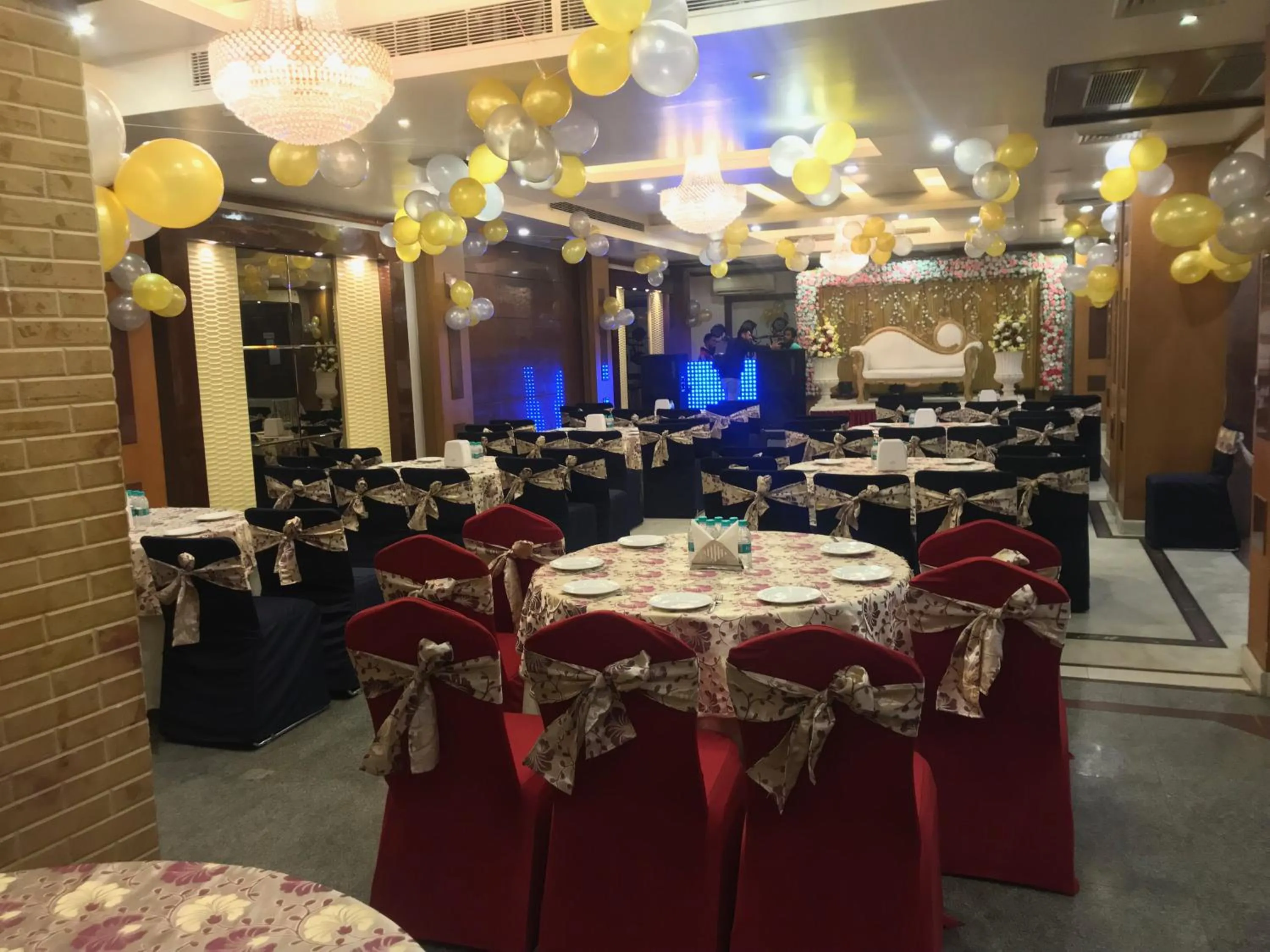 Breakfast in Leela Residency