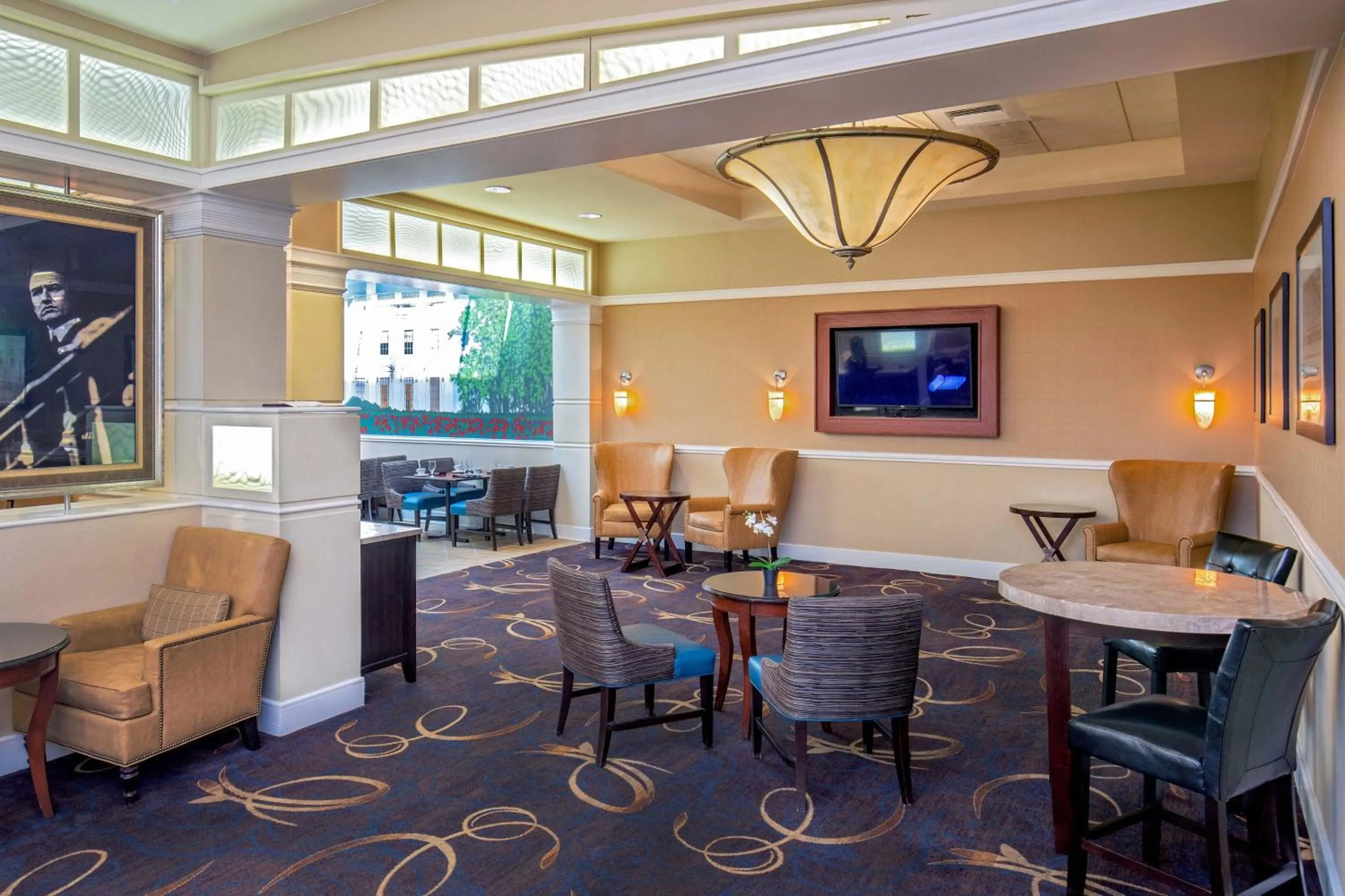 Lounge or bar in Sheraton Pentagon City