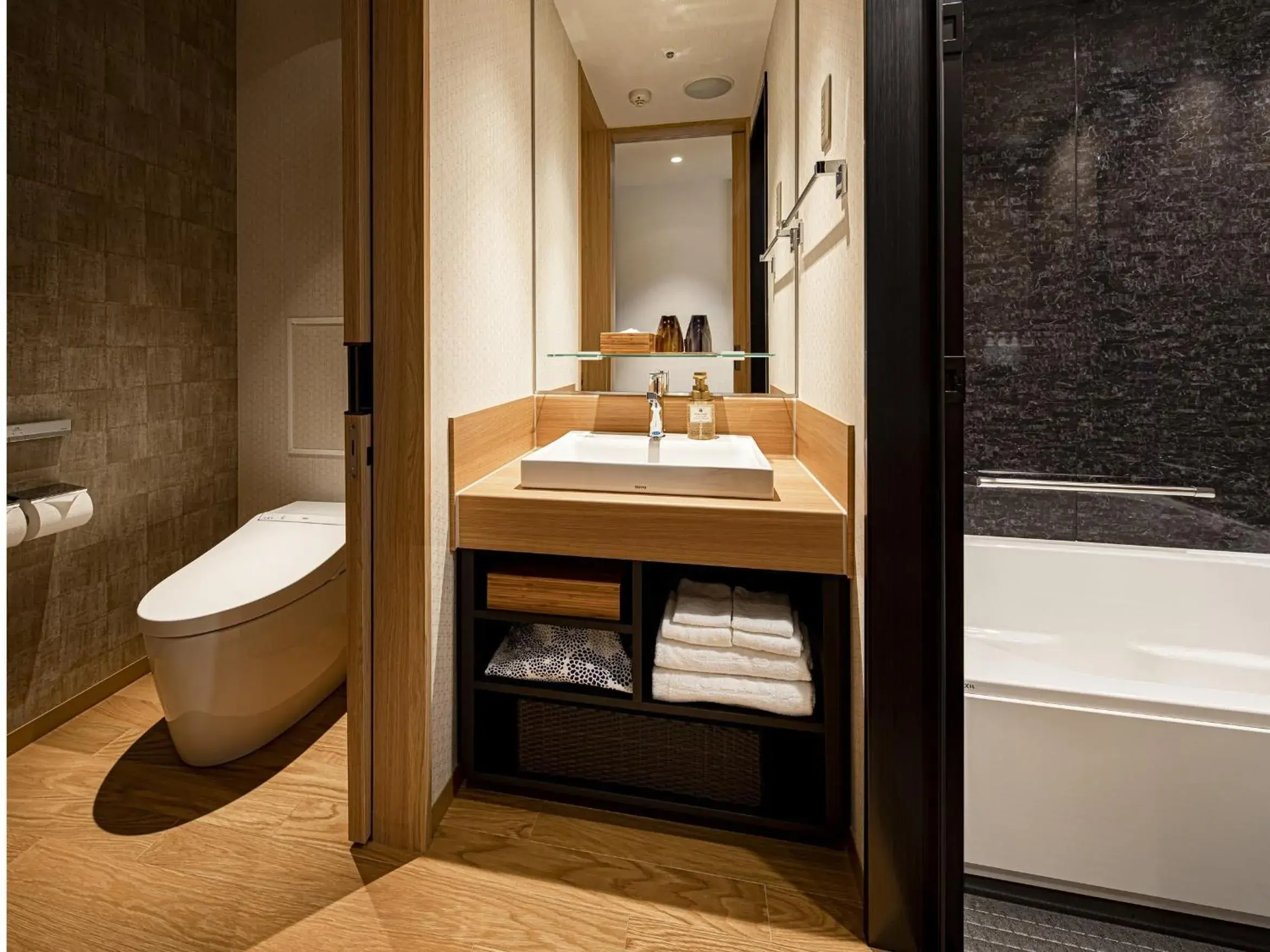 Toilet, Bed in Rihga Gran Kyoto Toilet, Bed in Rihga Gran Kyoto