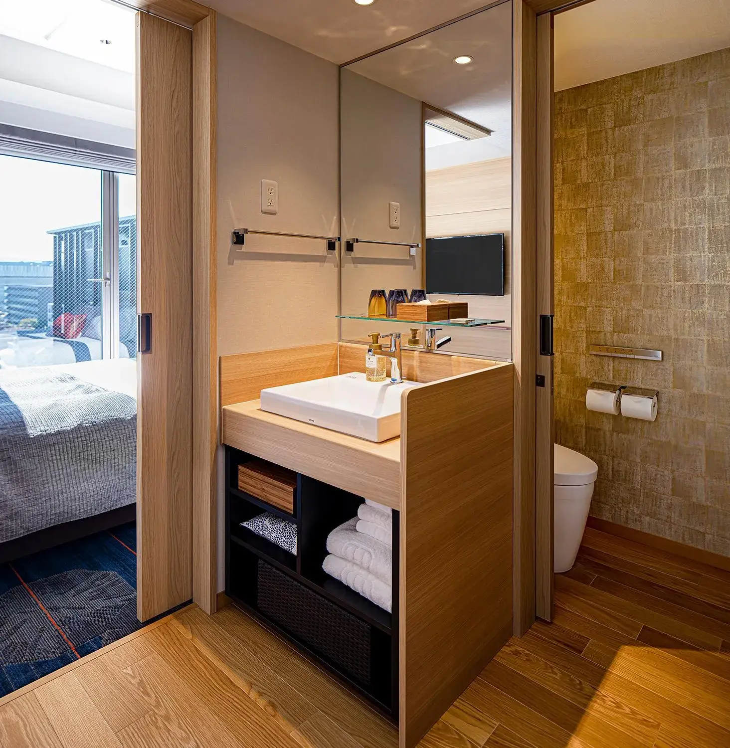 Toilet, Bed in Rihga Gran Kyoto Toilet, Bed in Rihga Gran Kyoto