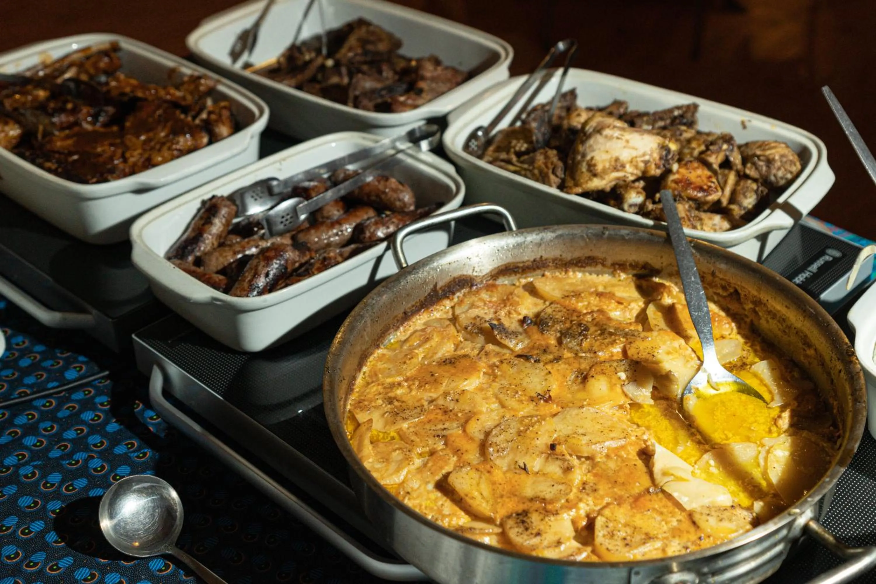 Restaurant/places to eat in THE HAVEN HOTEL