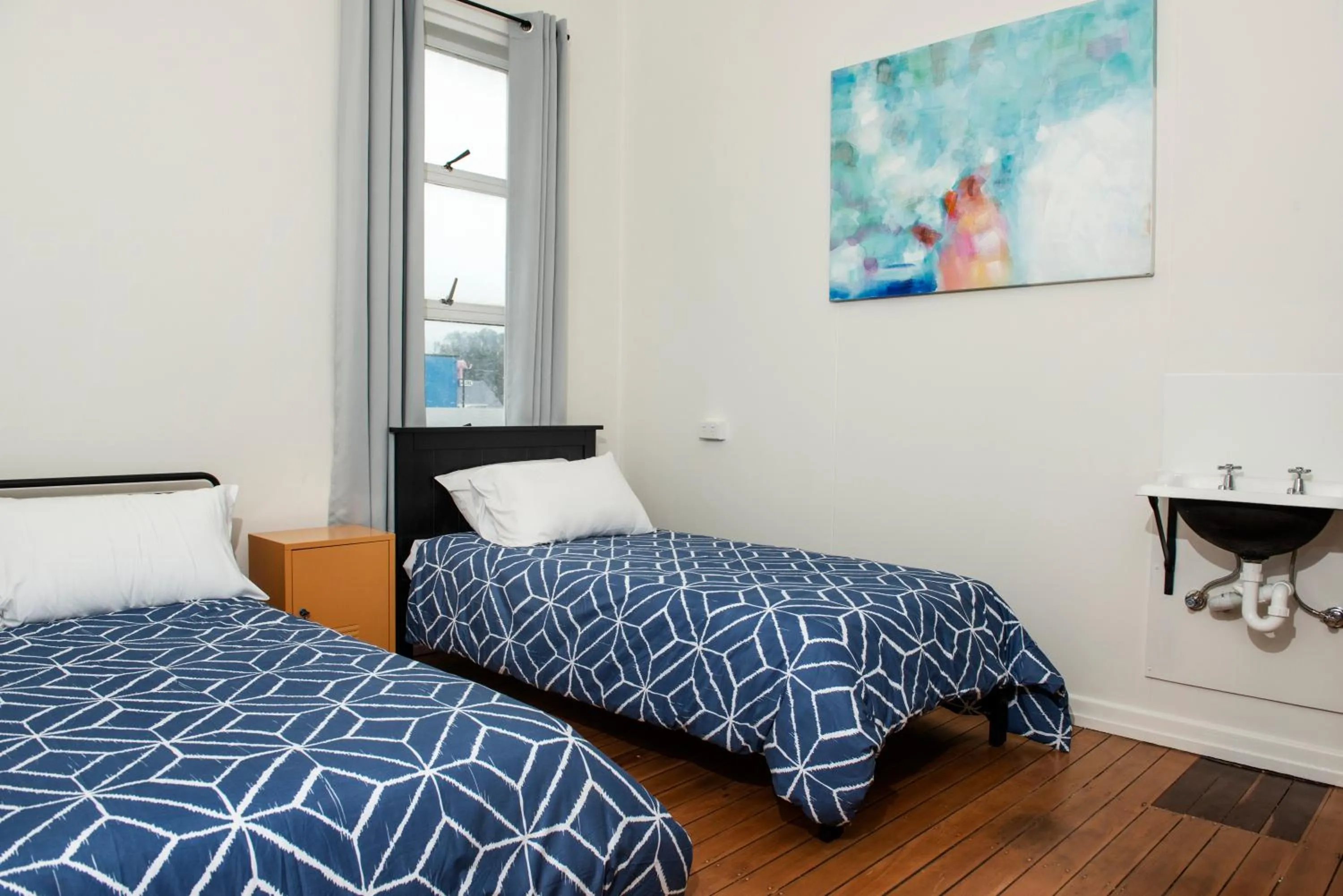 Bed in The Met Hotel