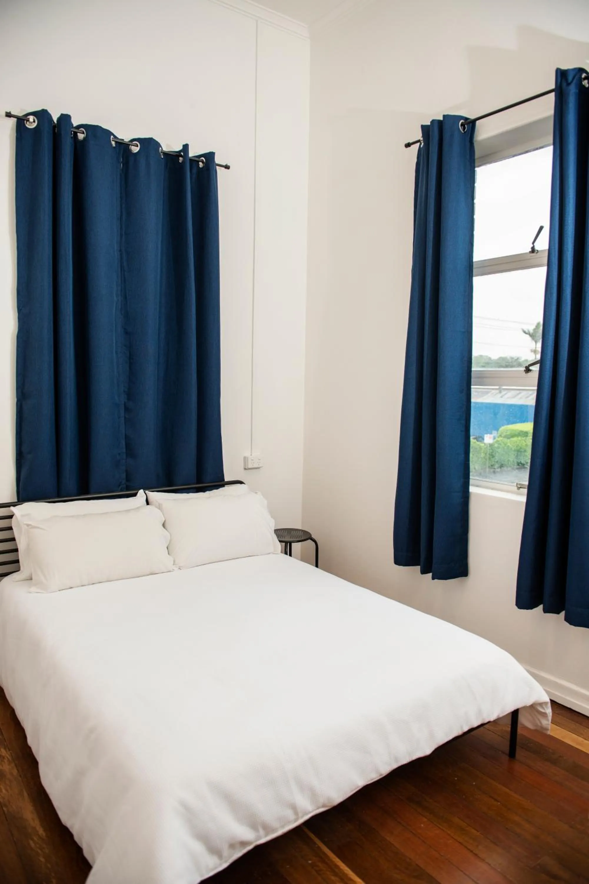 Bed in The Met Hotel