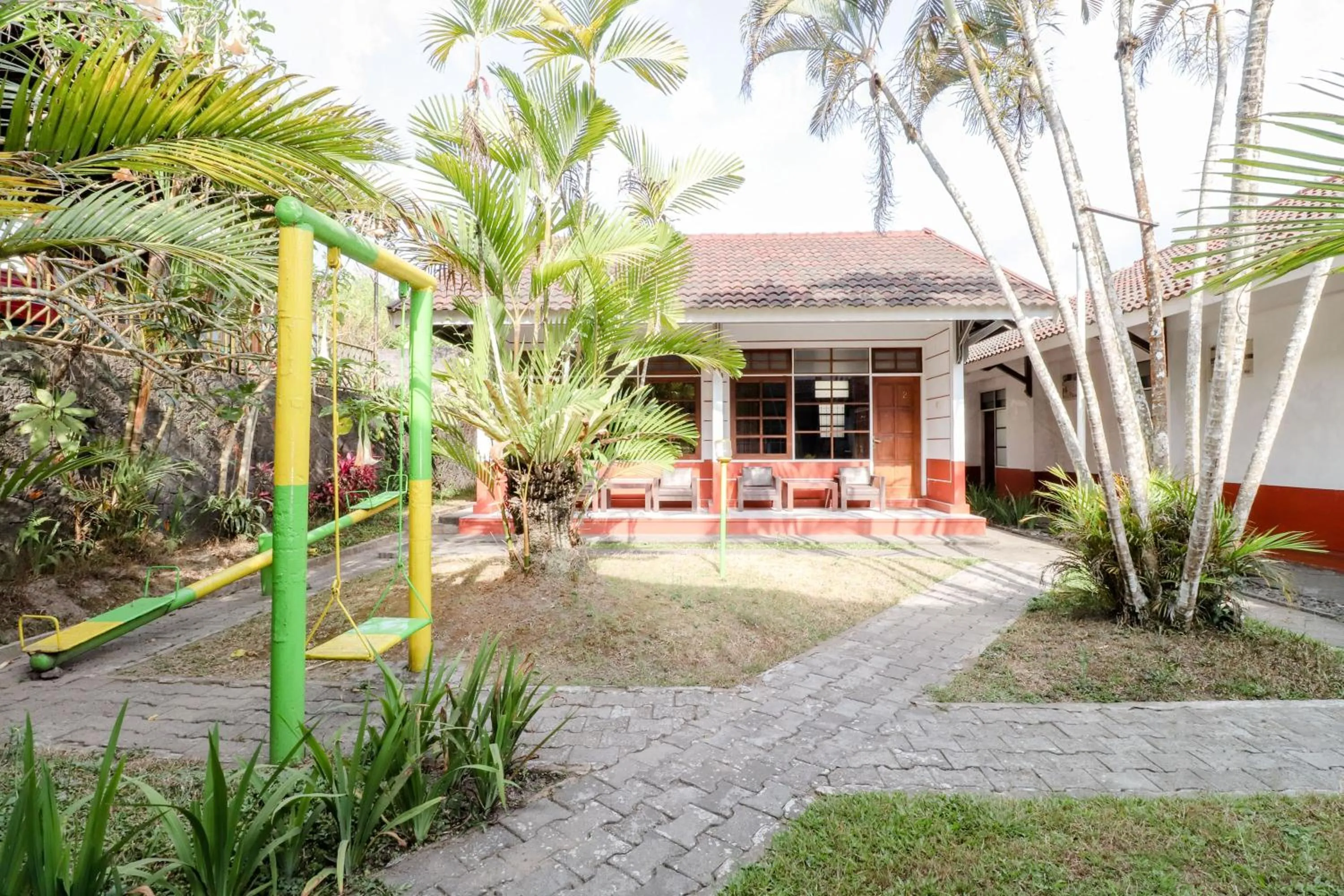 Garden in Satriafi Hotel
