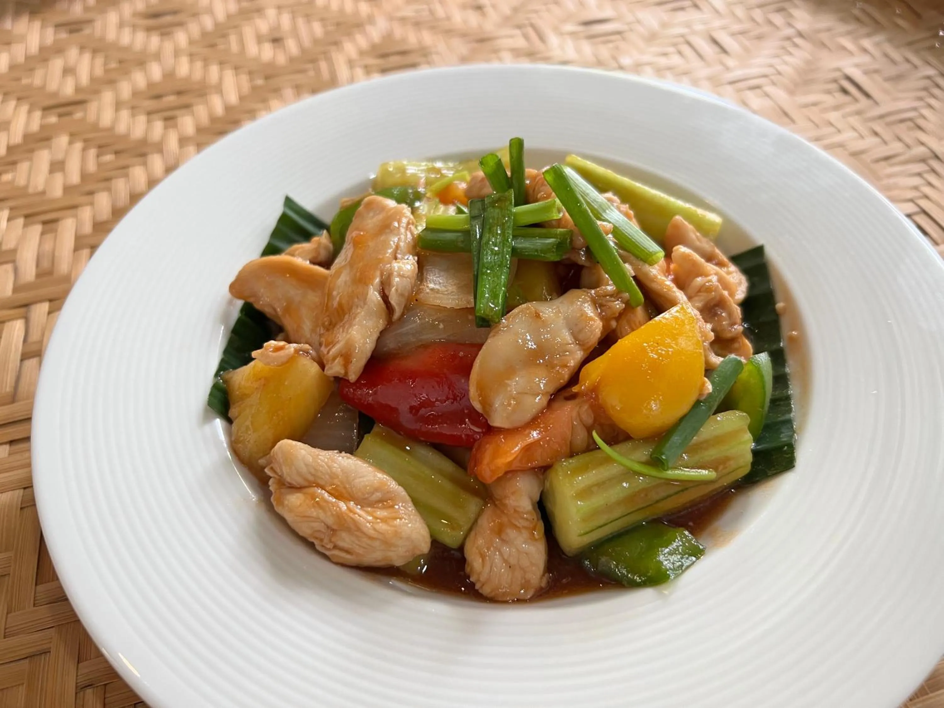 Restaurant/places to eat in Wave-F