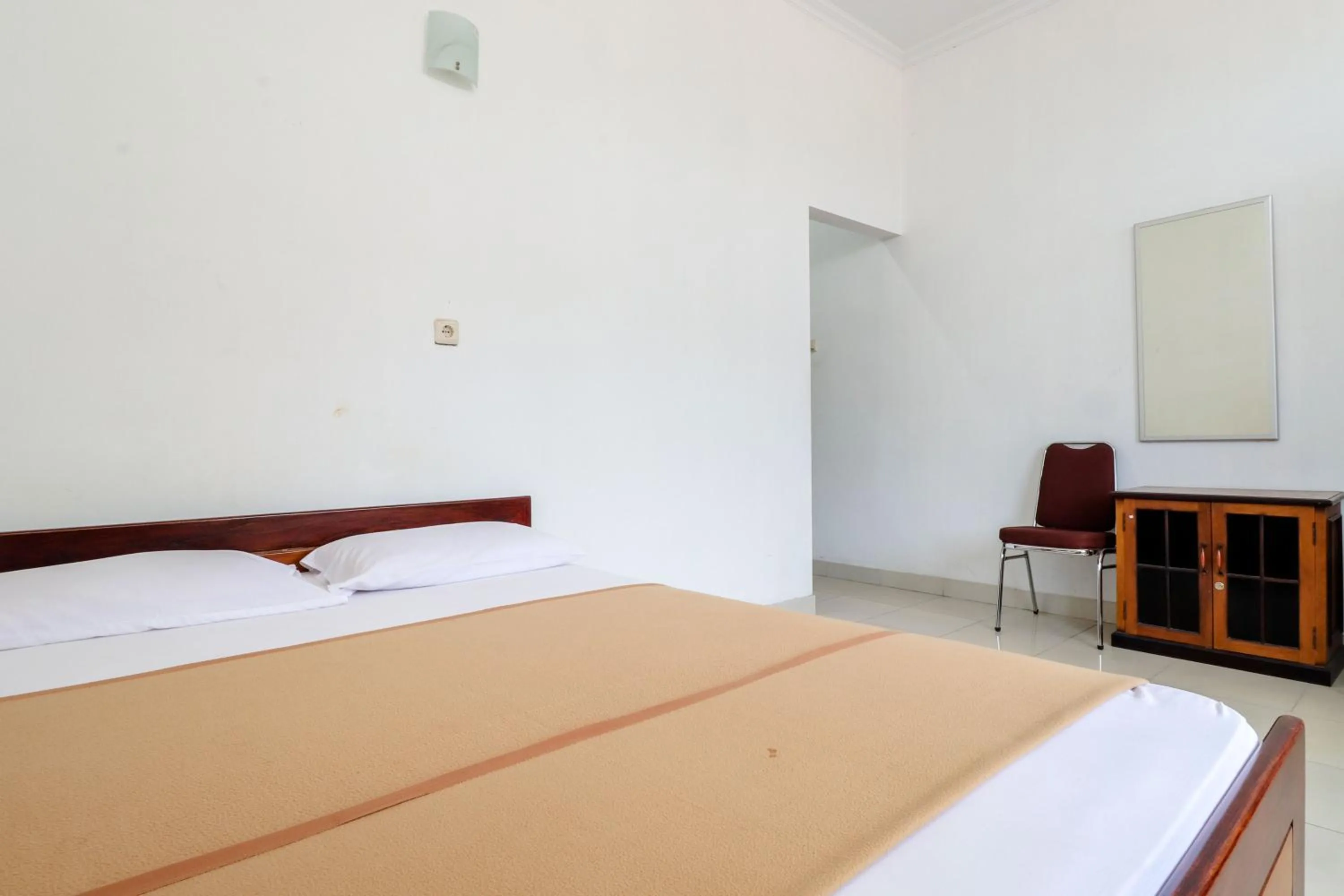 Bed in Hotel Wismancala Kaliurang