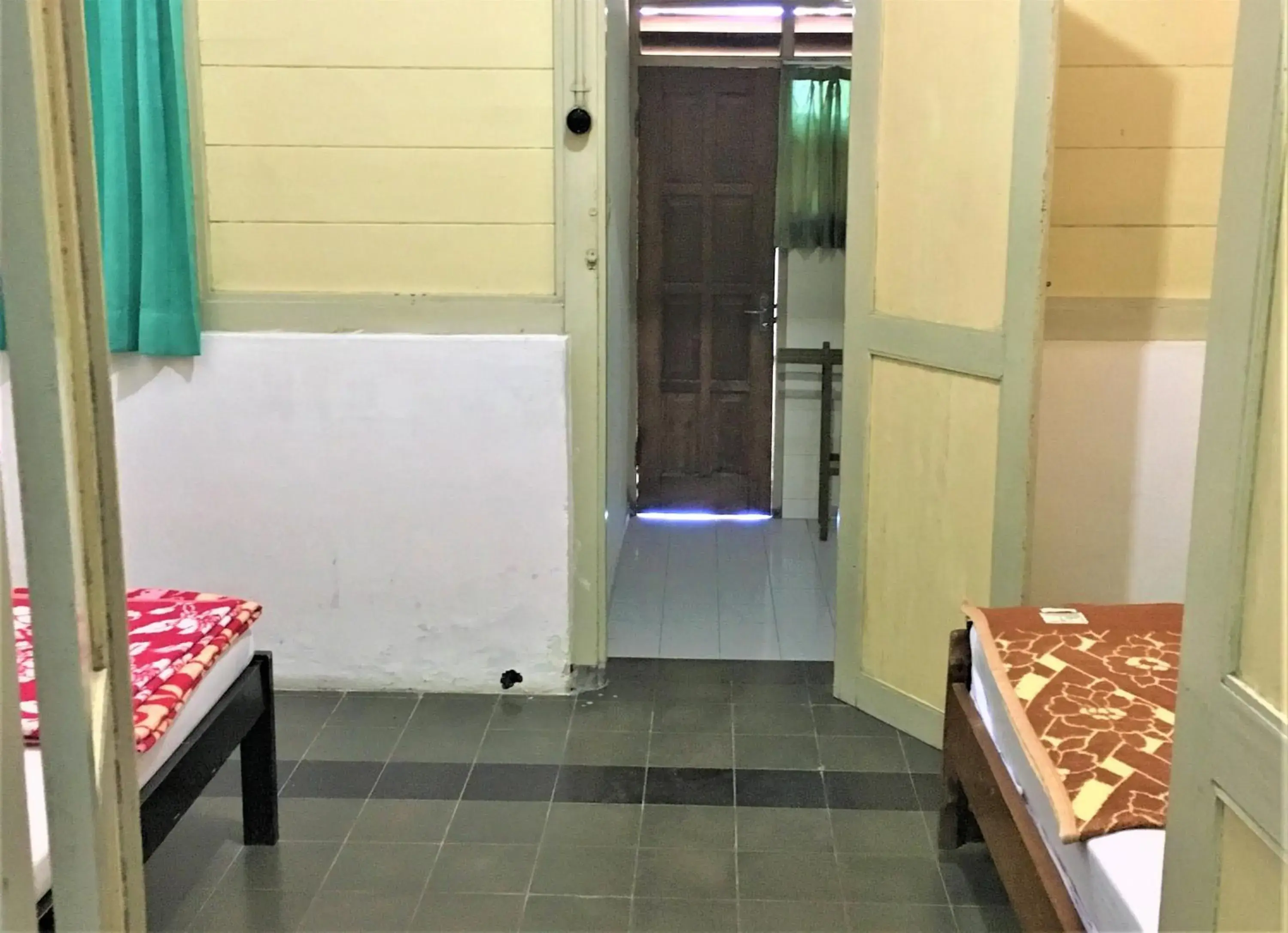 Bedroom, Bed in Hotel Wismancala Kaliurang Bedroom, Bed in Hotel Wismancala Kaliurang