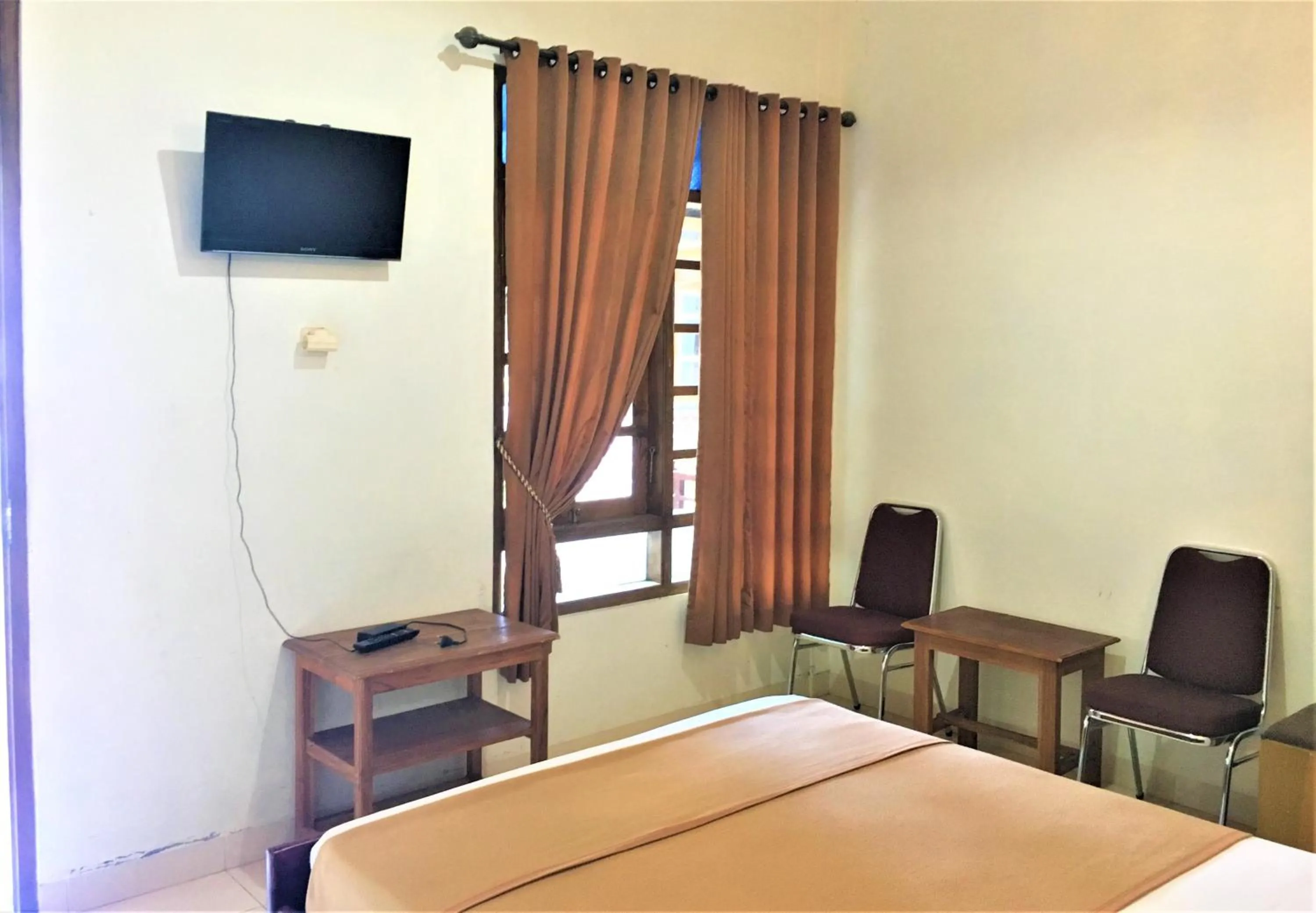 Bedroom, Bed in Hotel Wismancala Kaliurang