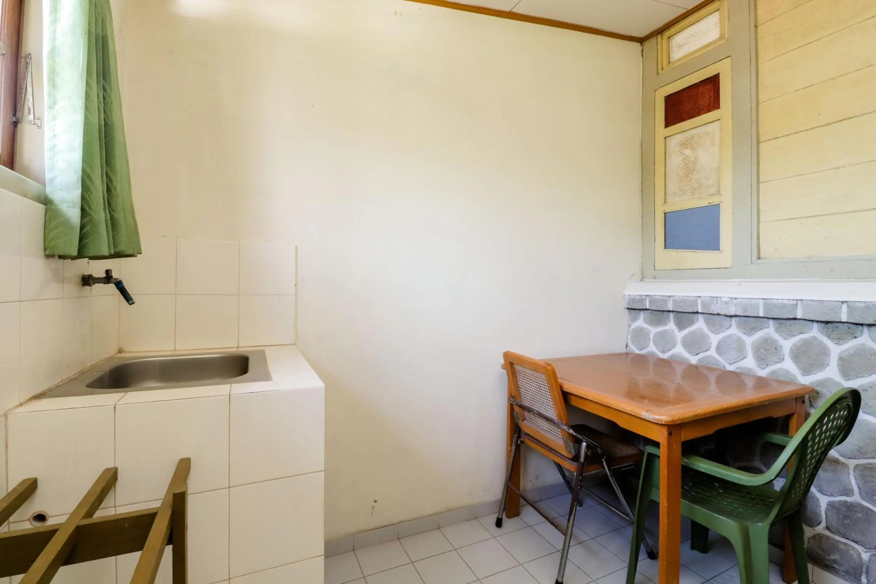 Dining area in Hotel Wismancala Kaliurang