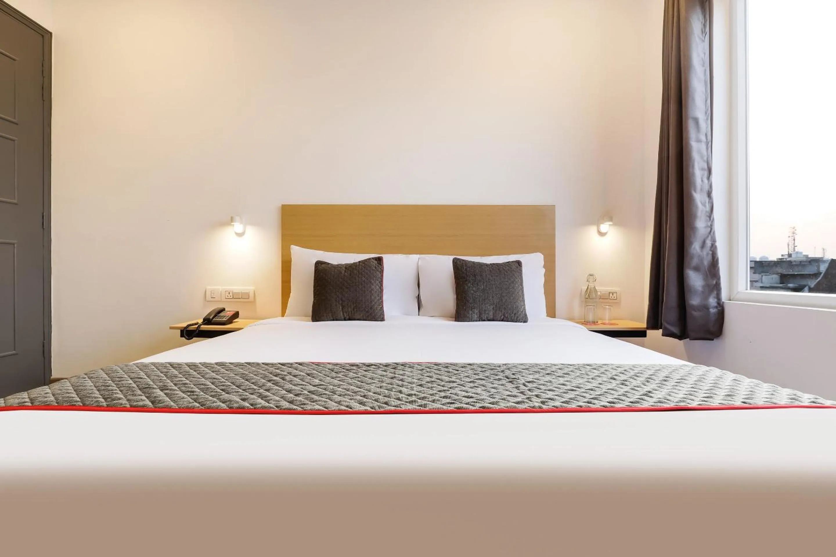 Bedroom, Bed in Townhouse Golden Avenue Road