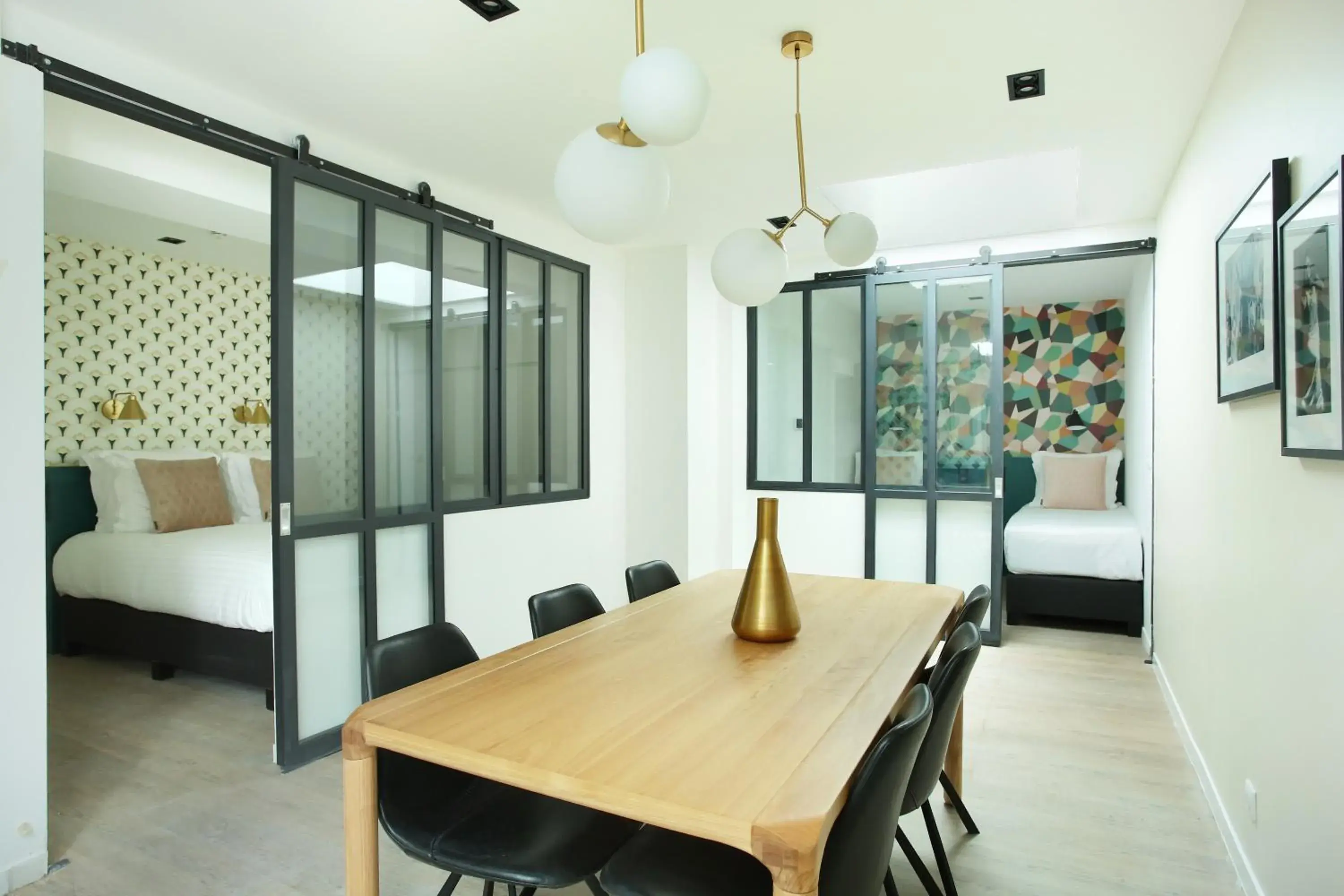 Dining area, Bed in YAYS Paris Issy by Numa Dining area, Bed in YAYS Paris Issy by Numa