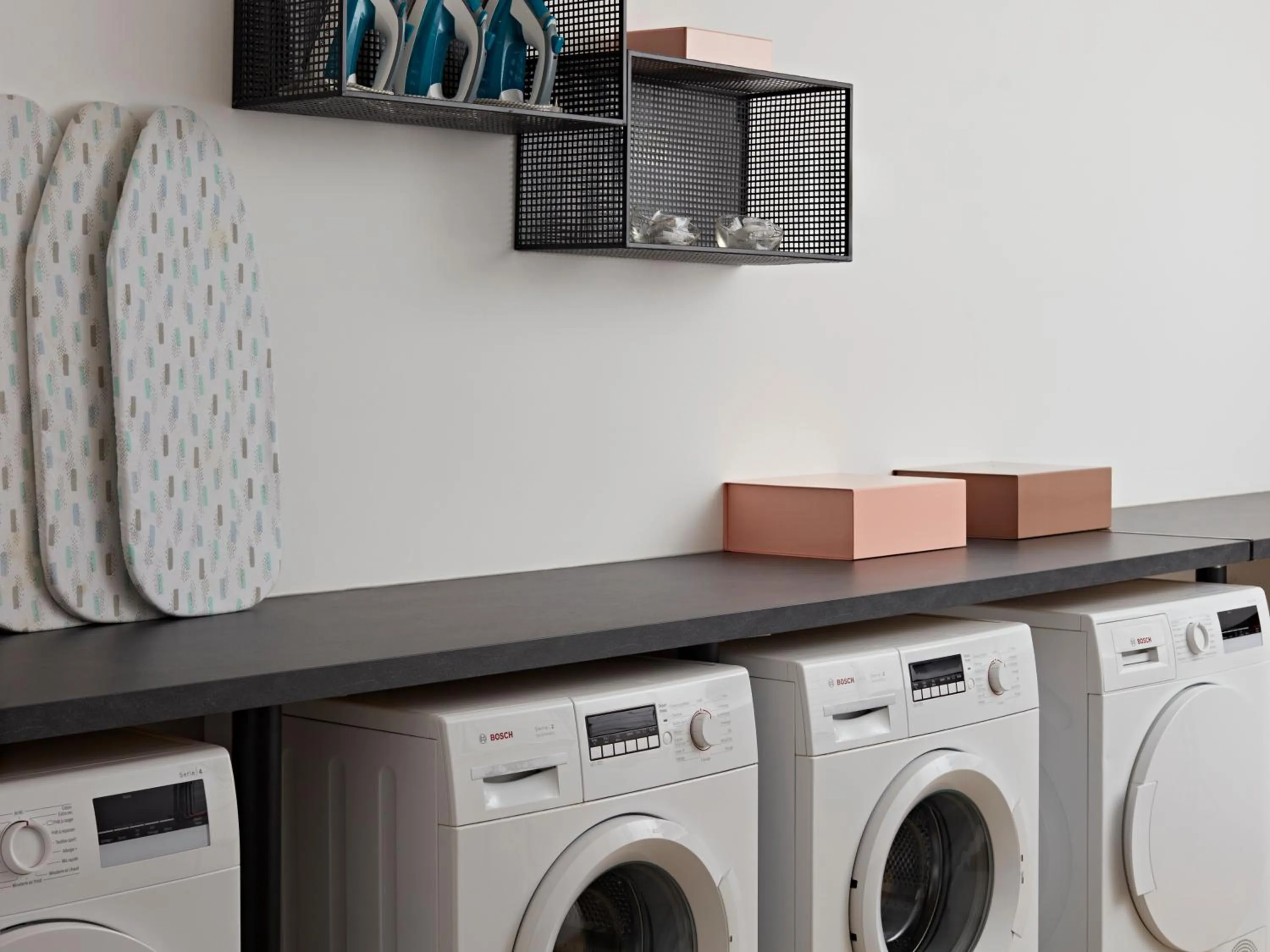 laundry in YAYS Paris Issy by Numa