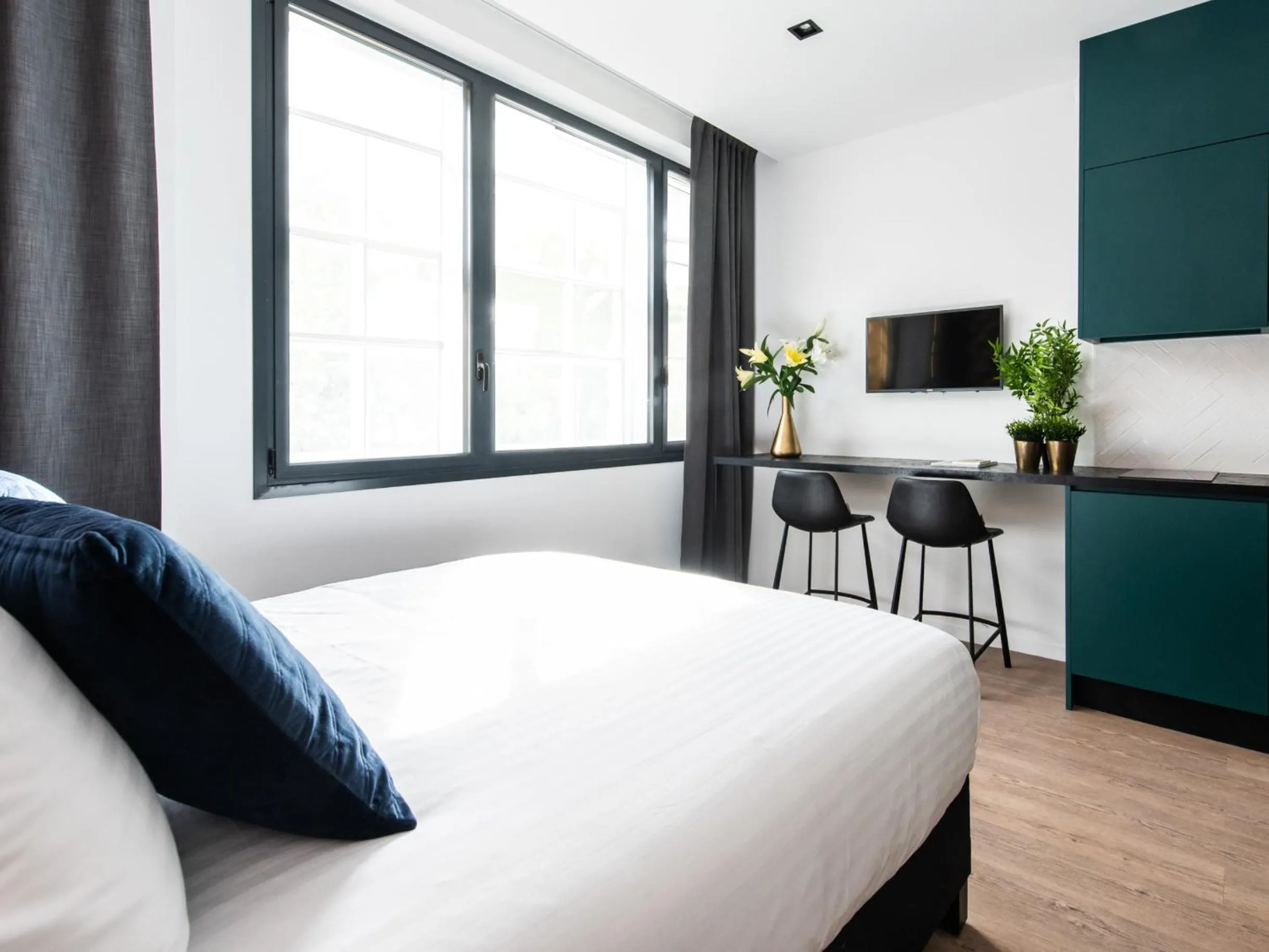 Bed in YAYS Paris Issy by Numa