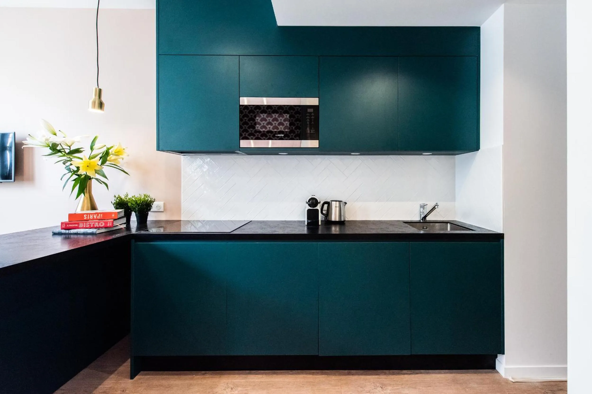 Kitchen or kitchenette in YAYS Paris Issy by Numa