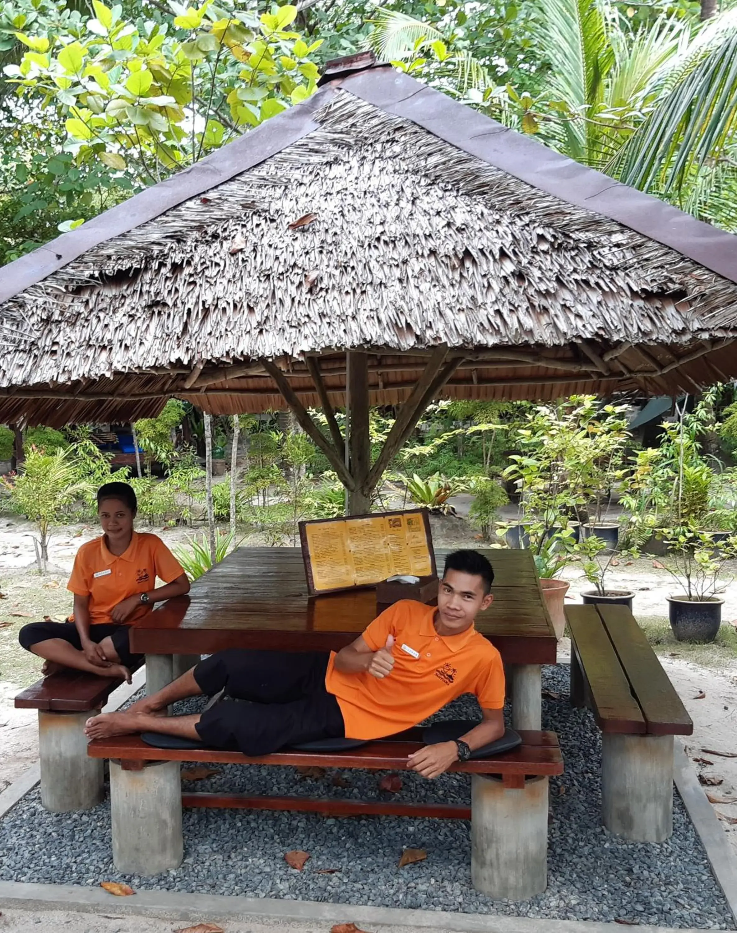 Restaurant/places to eat in Mutiara Beach Resort Restaurant/places to eat in Mutiara Beach Resort