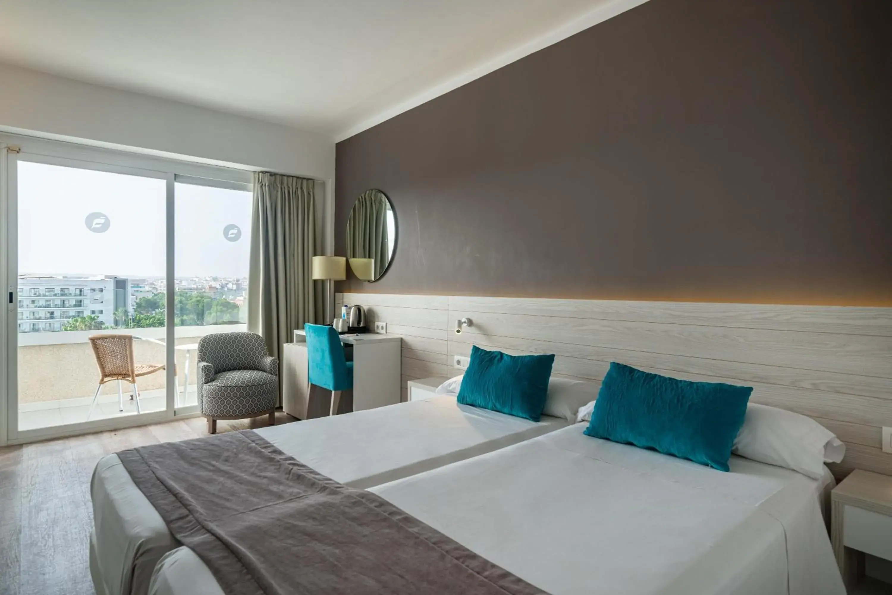 Photo of the whole room, Bed in THB Niágara - Adults Only Photo of the whole room, Bed in THB Niágara - Adults Only