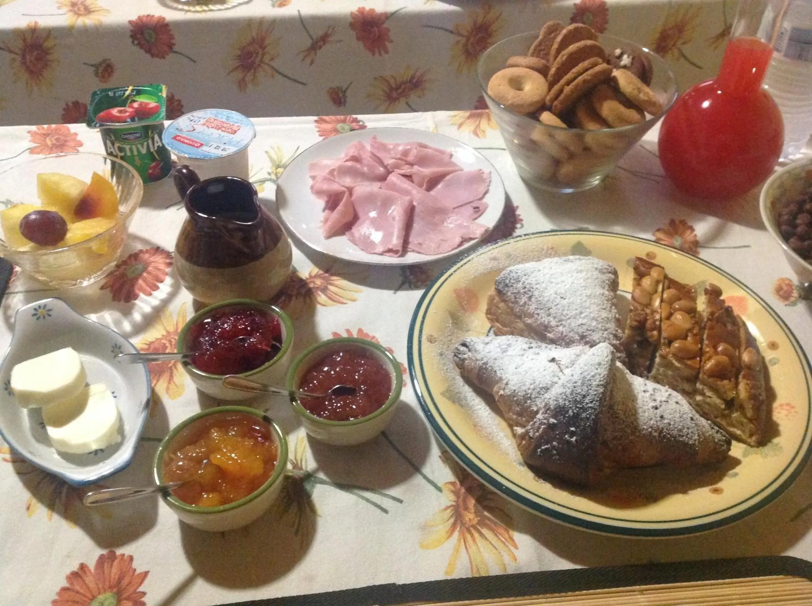 Buffet breakfast in B&B Ciliegio Felice