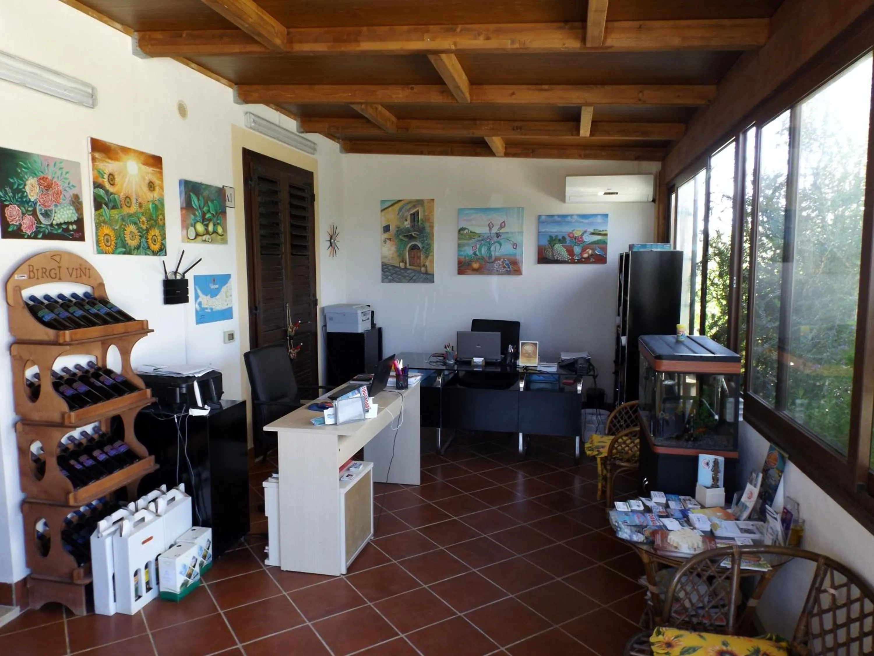 Lobby or reception in Case Vacanza Torre Lupa