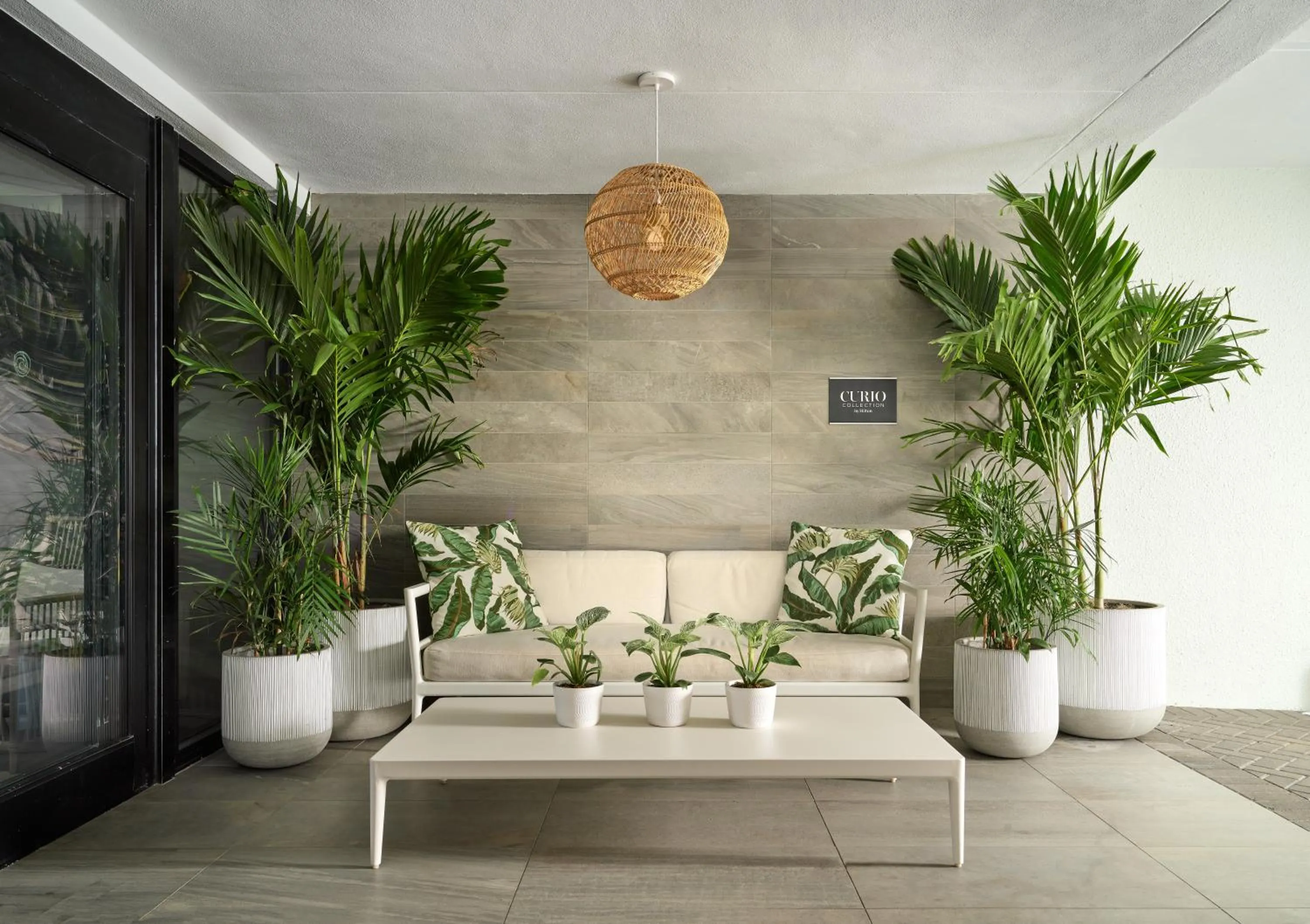 Lobby or reception in Waterstone Resort & Marina Boca Raton, Curio Collection by Hilton