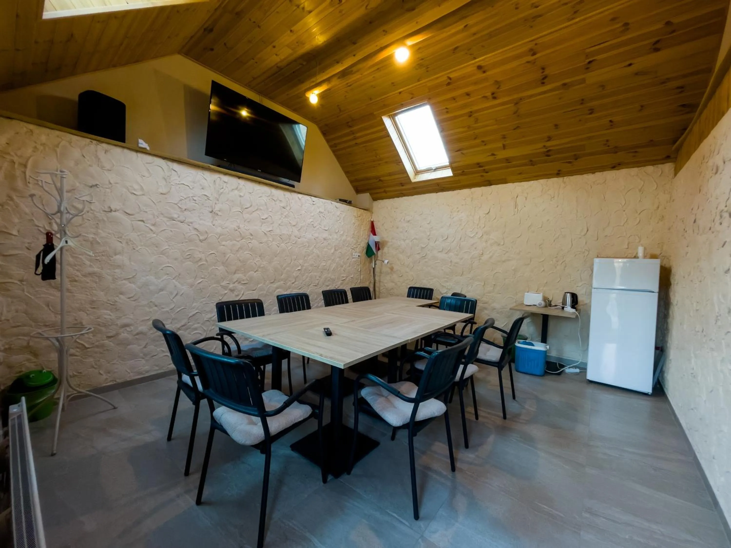 Dining area in Mamutfenyő Panzió