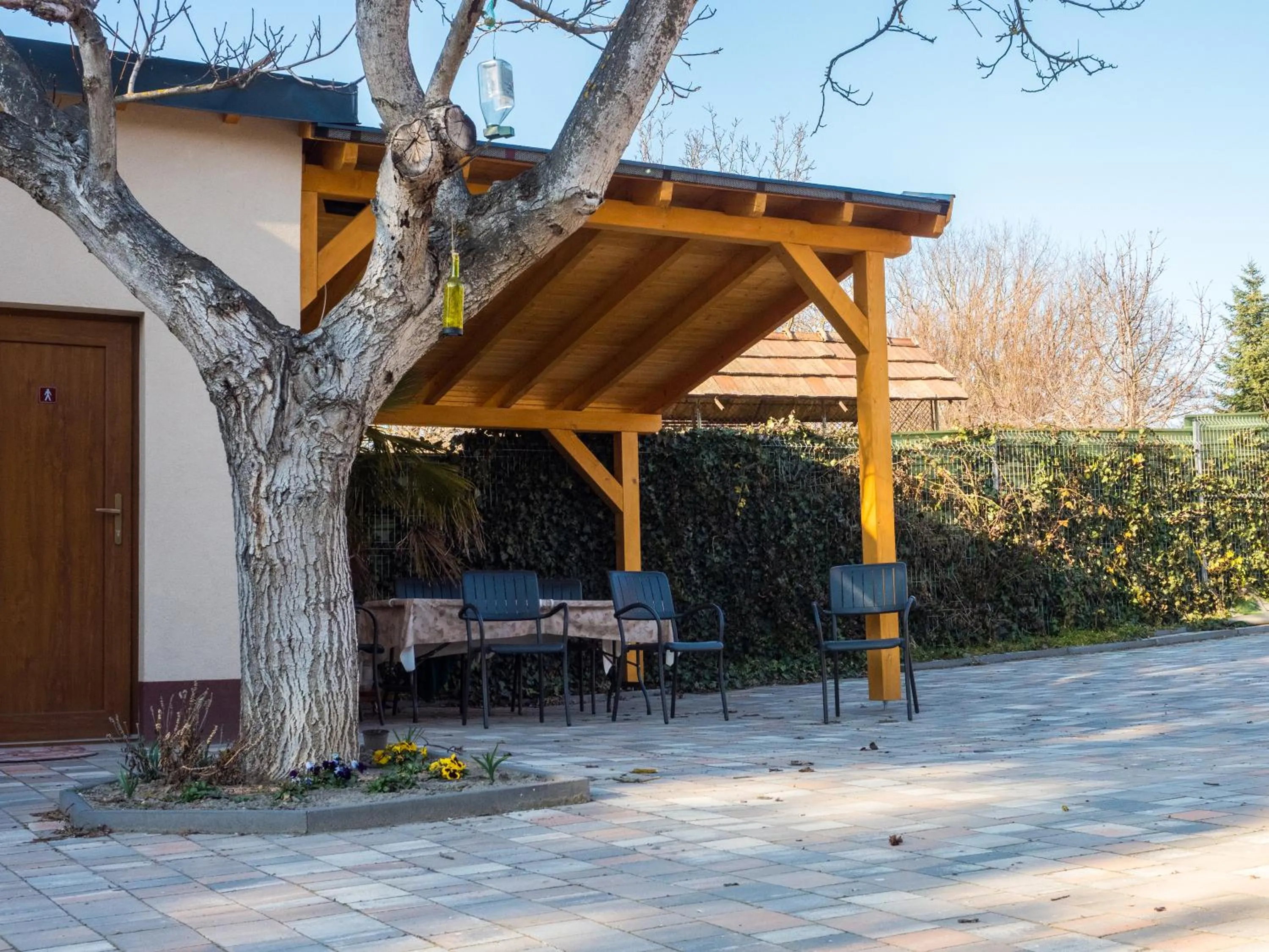 Property building in Mamutfenyő Panzió