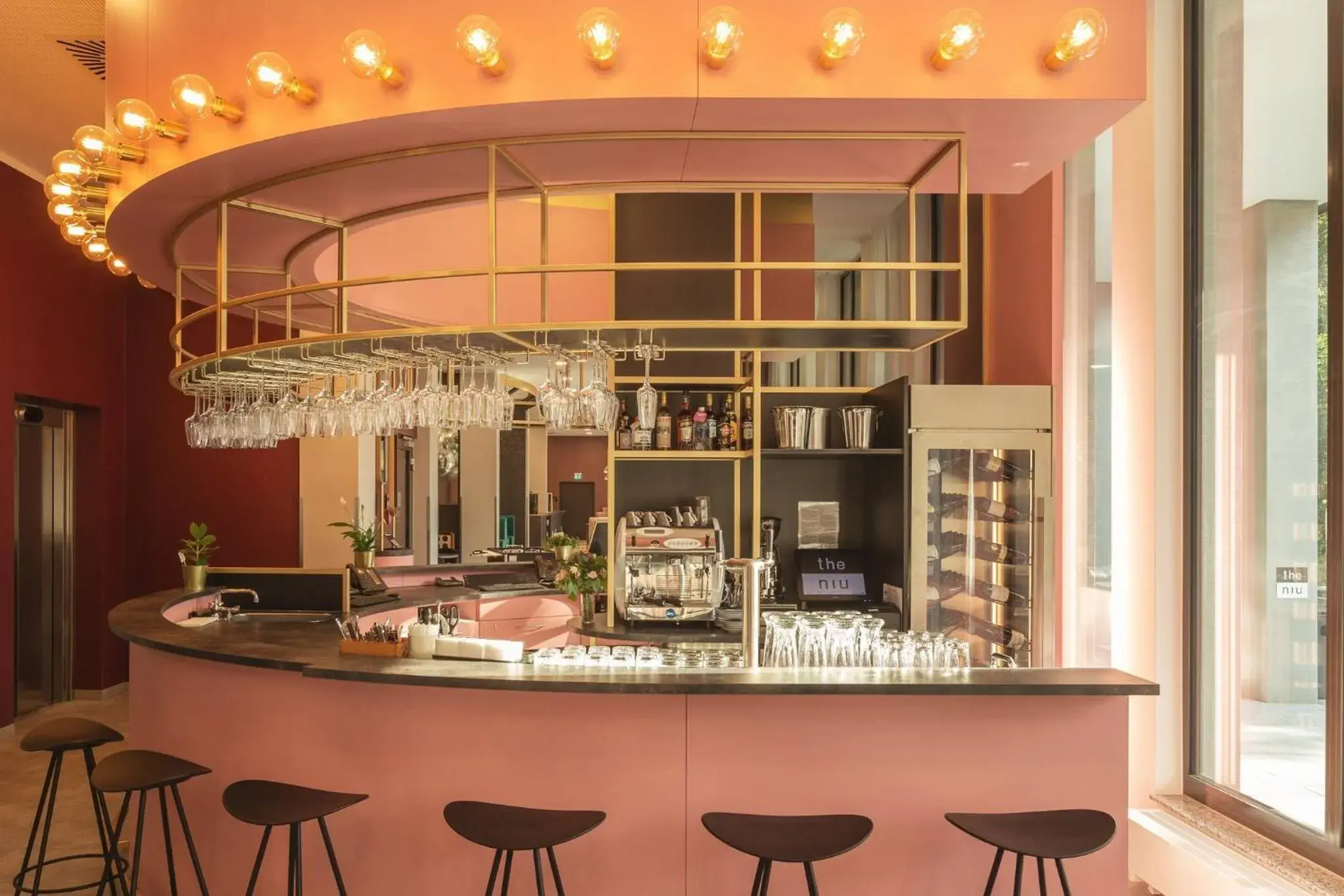 Lounge or bar in Holiday Inn - the niu, Loco Munich North by IHG Lounge or bar in Holiday Inn - the niu, Loco Munich North by IHG