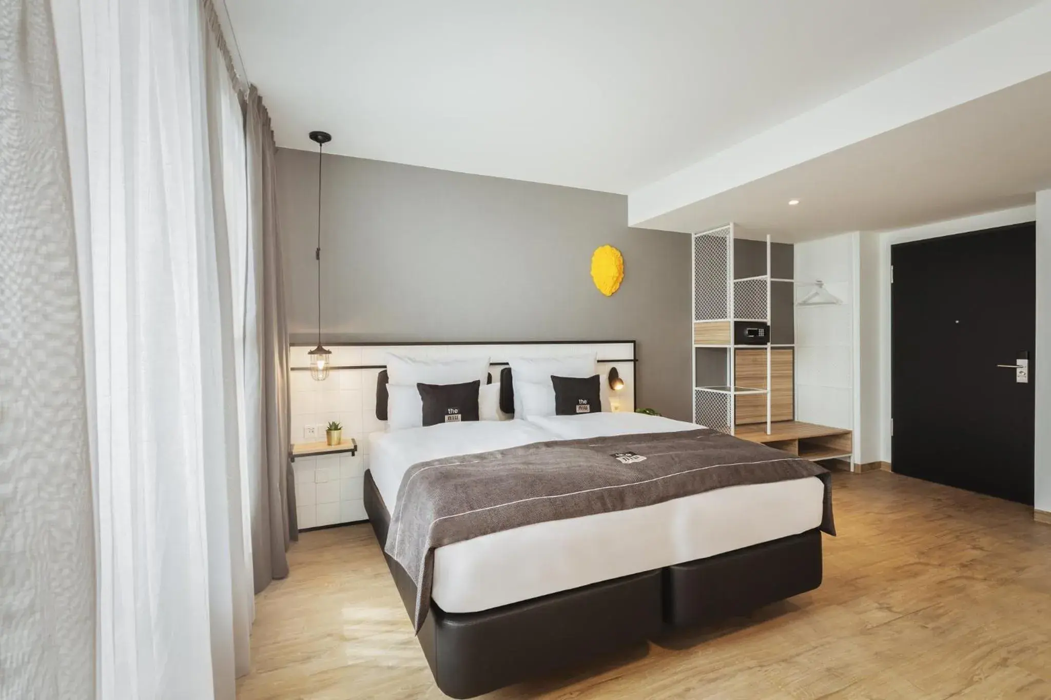 Photo of the whole room, Bed in Holiday Inn - the niu, Leo Nuremberg by IHG Photo of the whole room, Bed in Holiday Inn - the niu, Leo Nuremberg by IHG