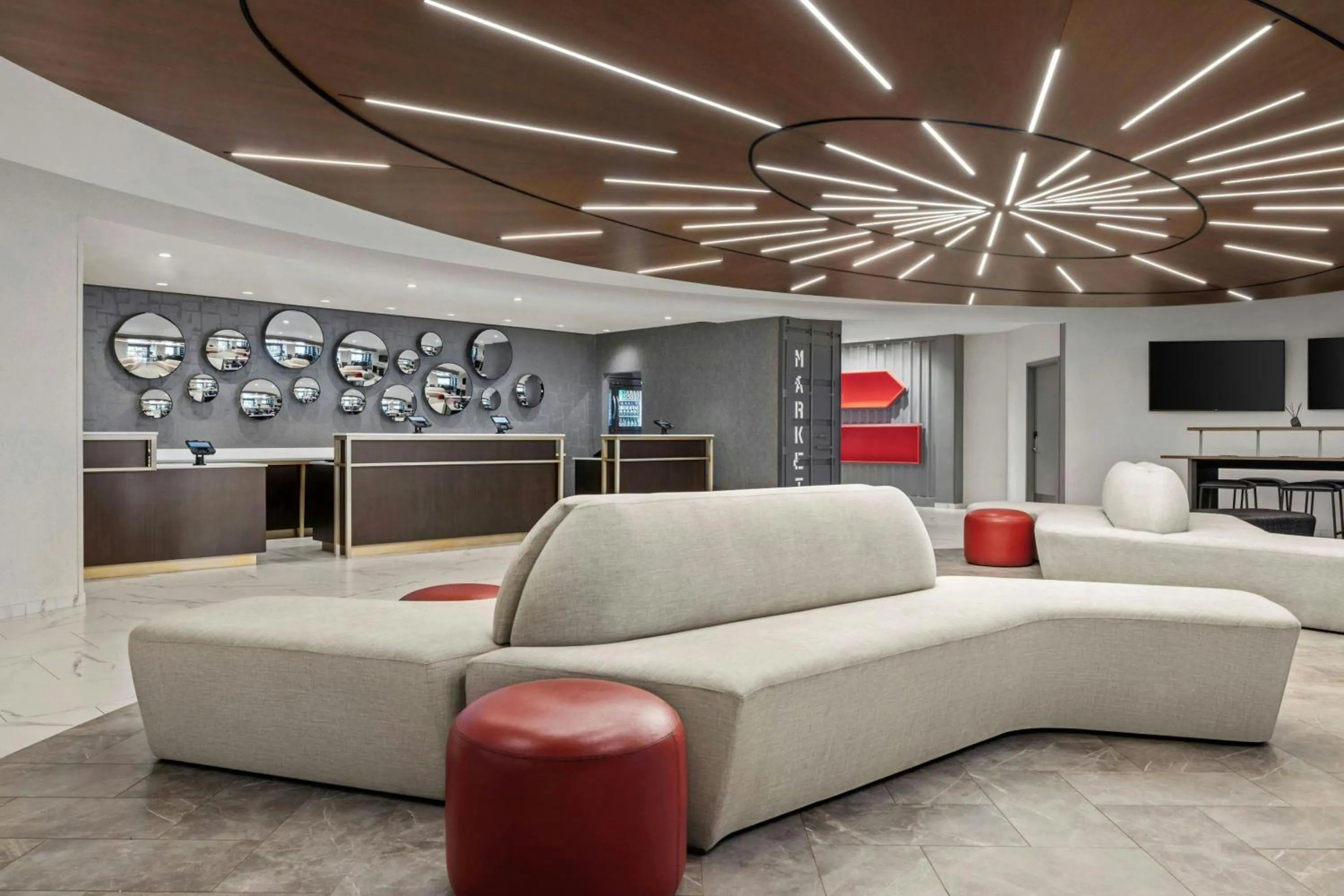 Lobby or reception in Renaissance Newark Airport Hotel