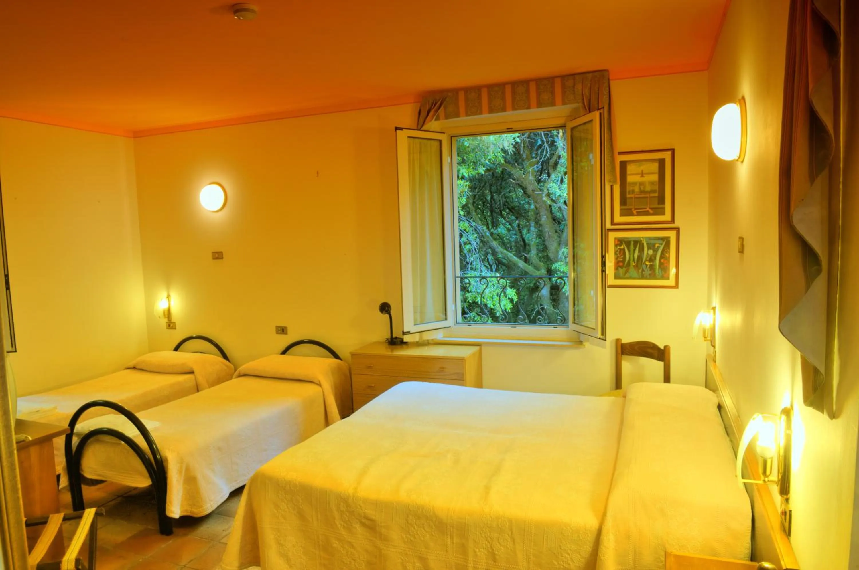 Photo of the whole room, Bed in Albergo Ristorante Ferretti