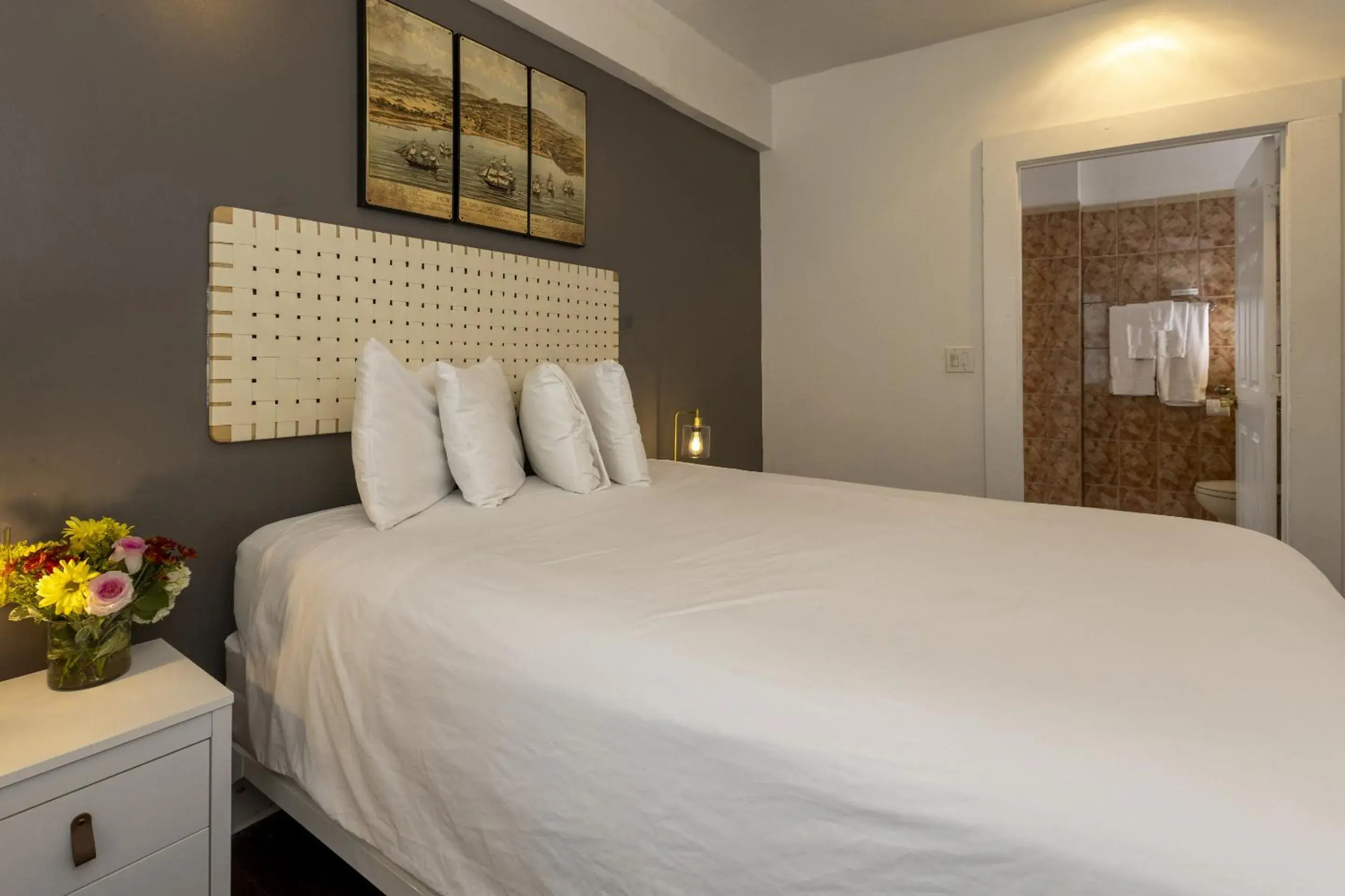 Bedroom, Bed in Edwardian Hotel Bedroom, Bed in Edwardian Hotel