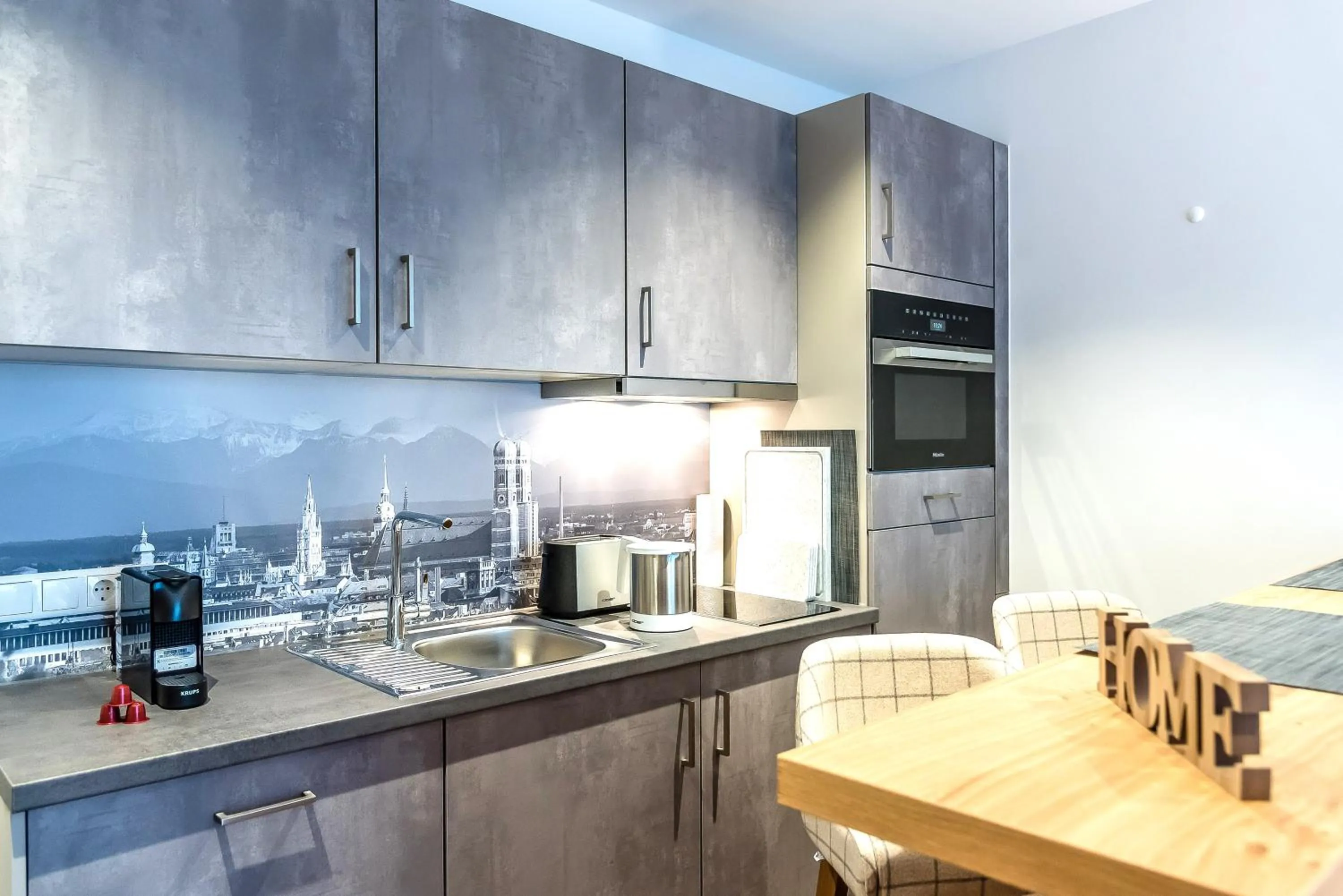 Kitchen or kitchenette in REINERS Quartier - relaxed living