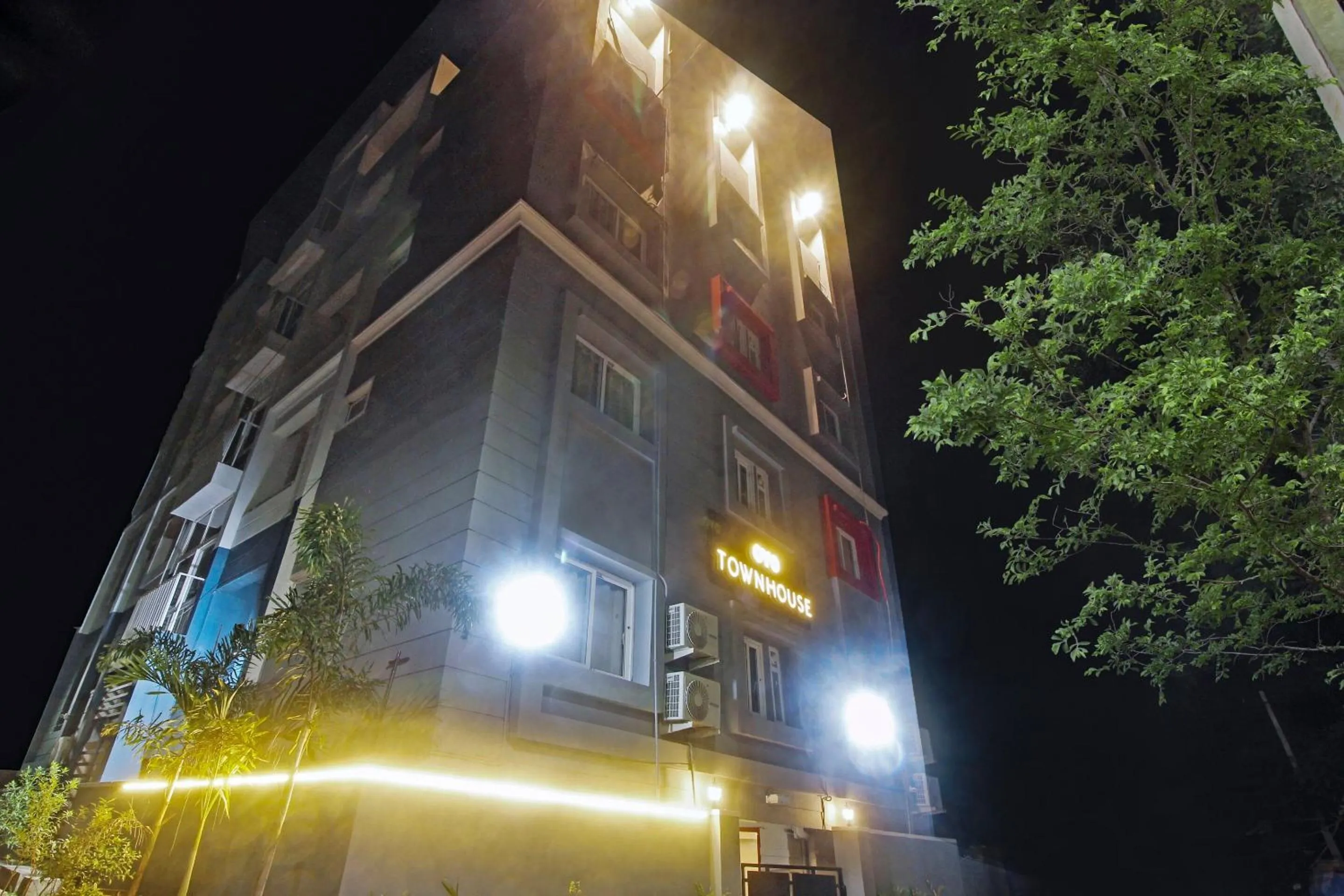 Facade/entrance in Super Hotel O SS Skyline