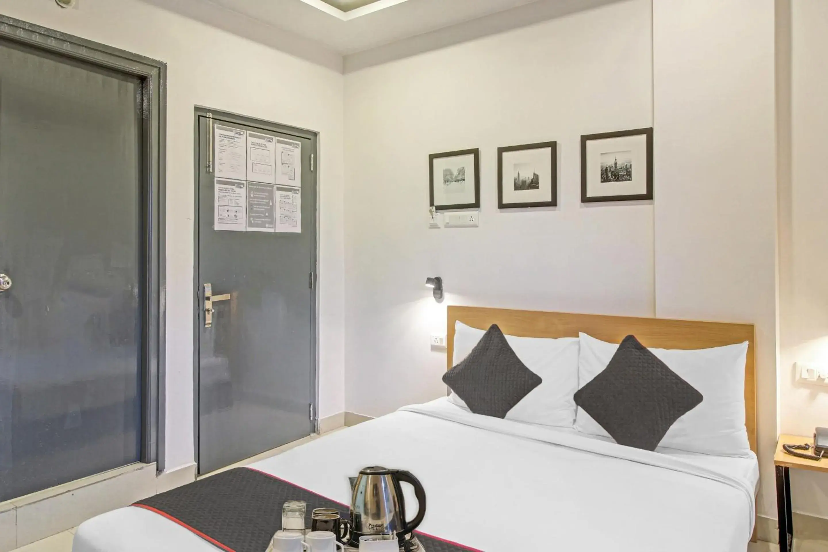 Bedroom, Bed in Super Hotel O SS Skyline Bedroom, Bed in Super Hotel O SS Skyline