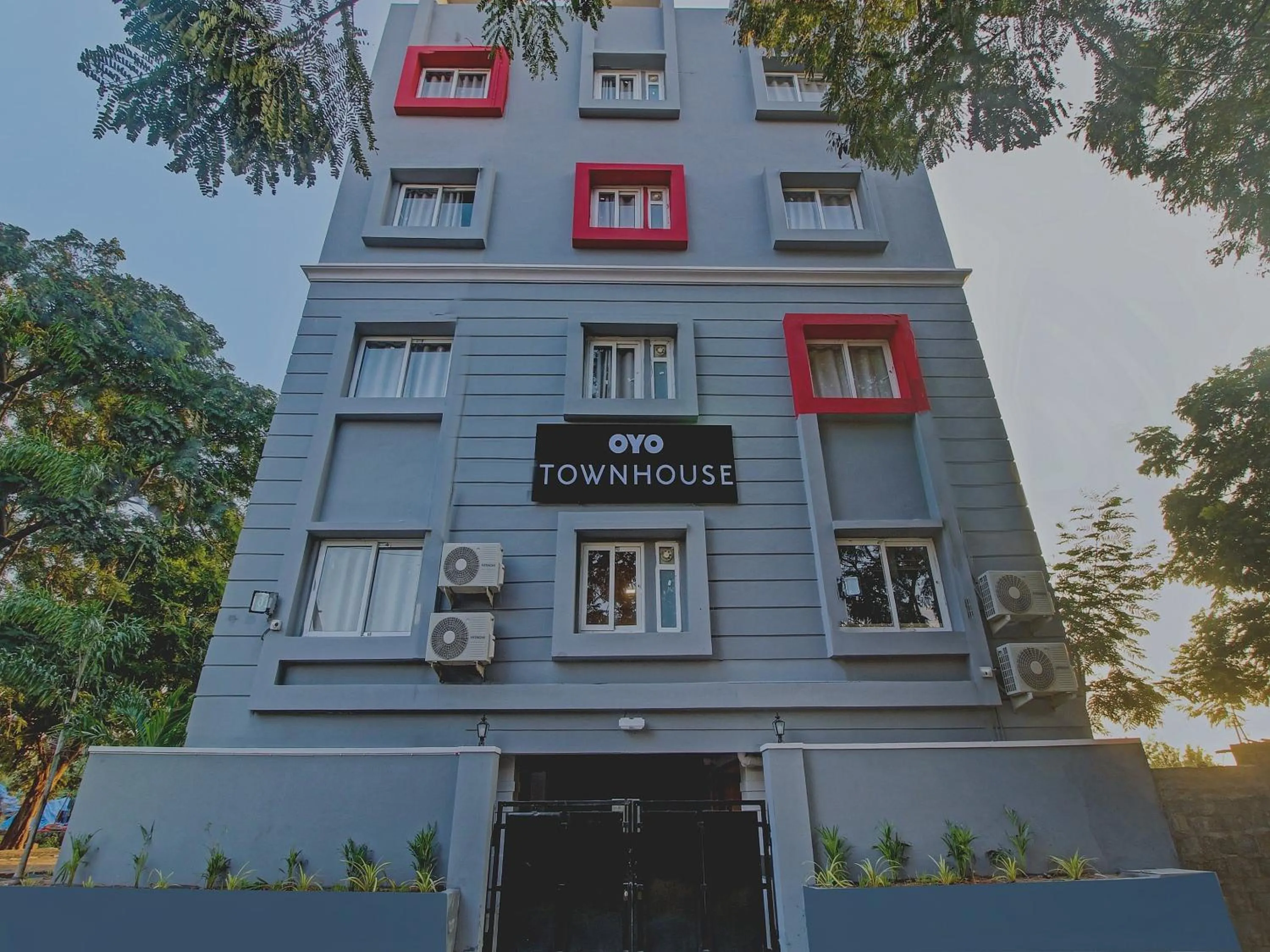 Facade/entrance in Super Hotel O SS Skyline