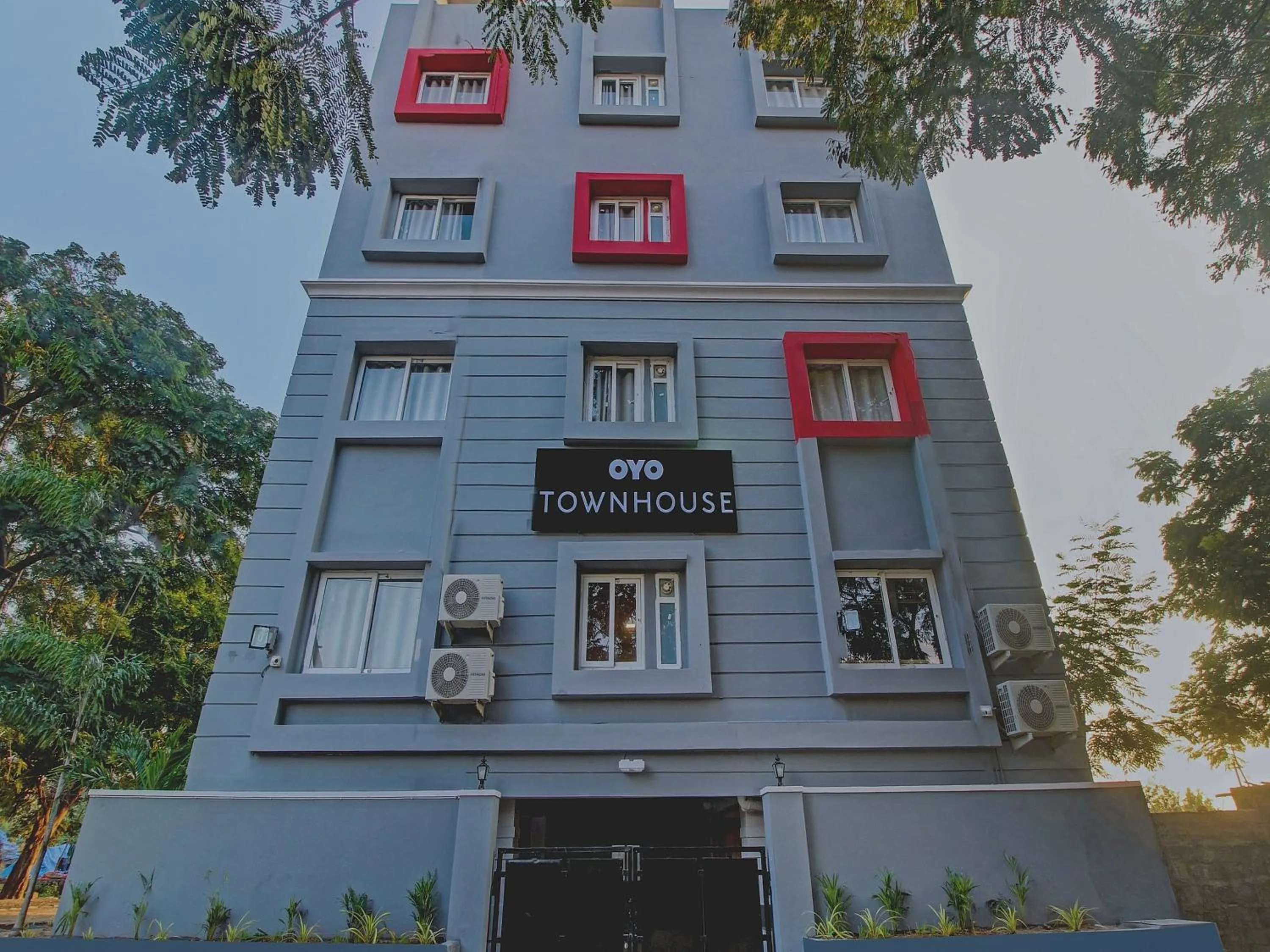 Facade/entrance in Super Hotel O SS Skyline