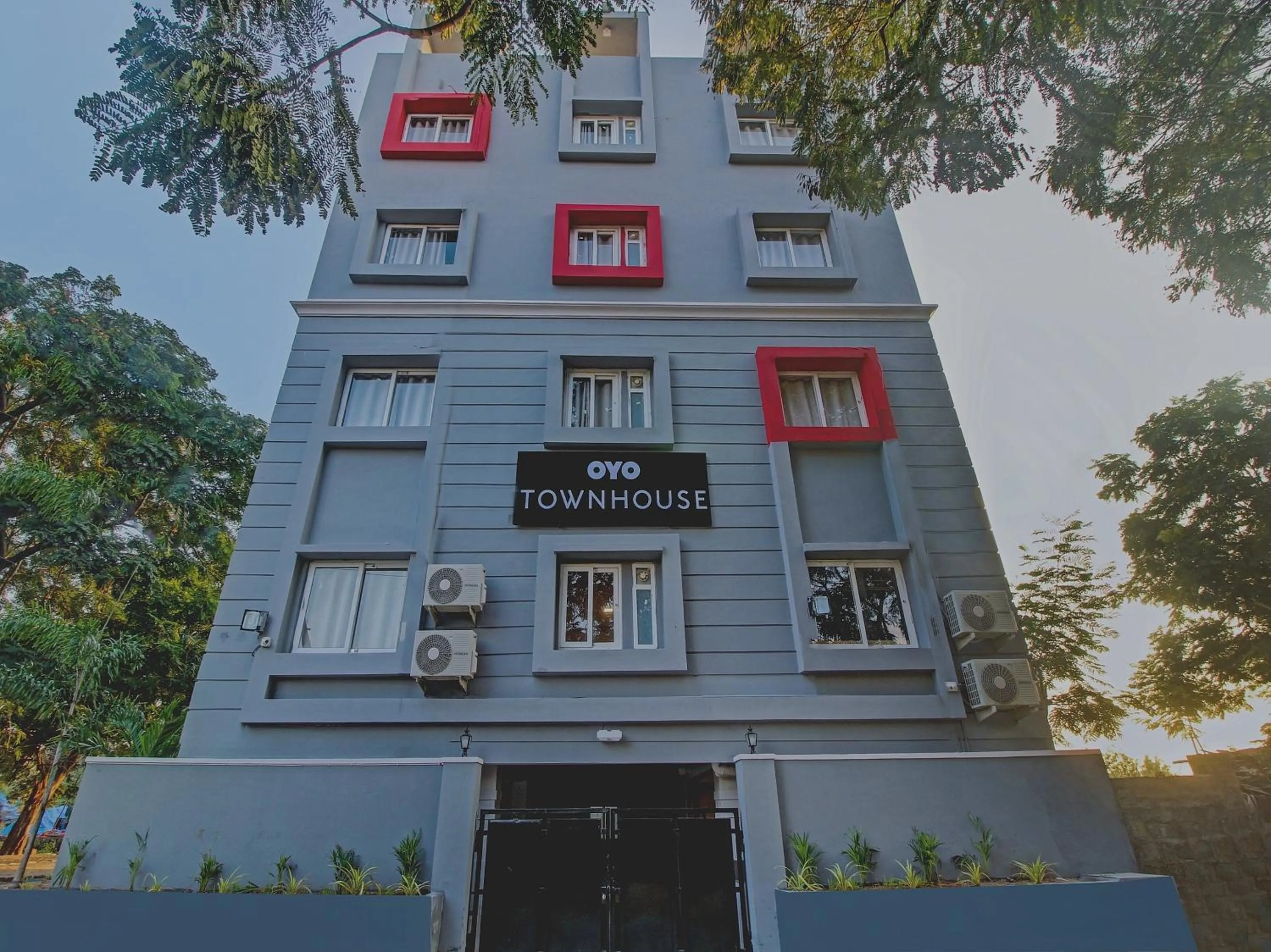 Facade/entrance in Super Hotel O SS Skyline