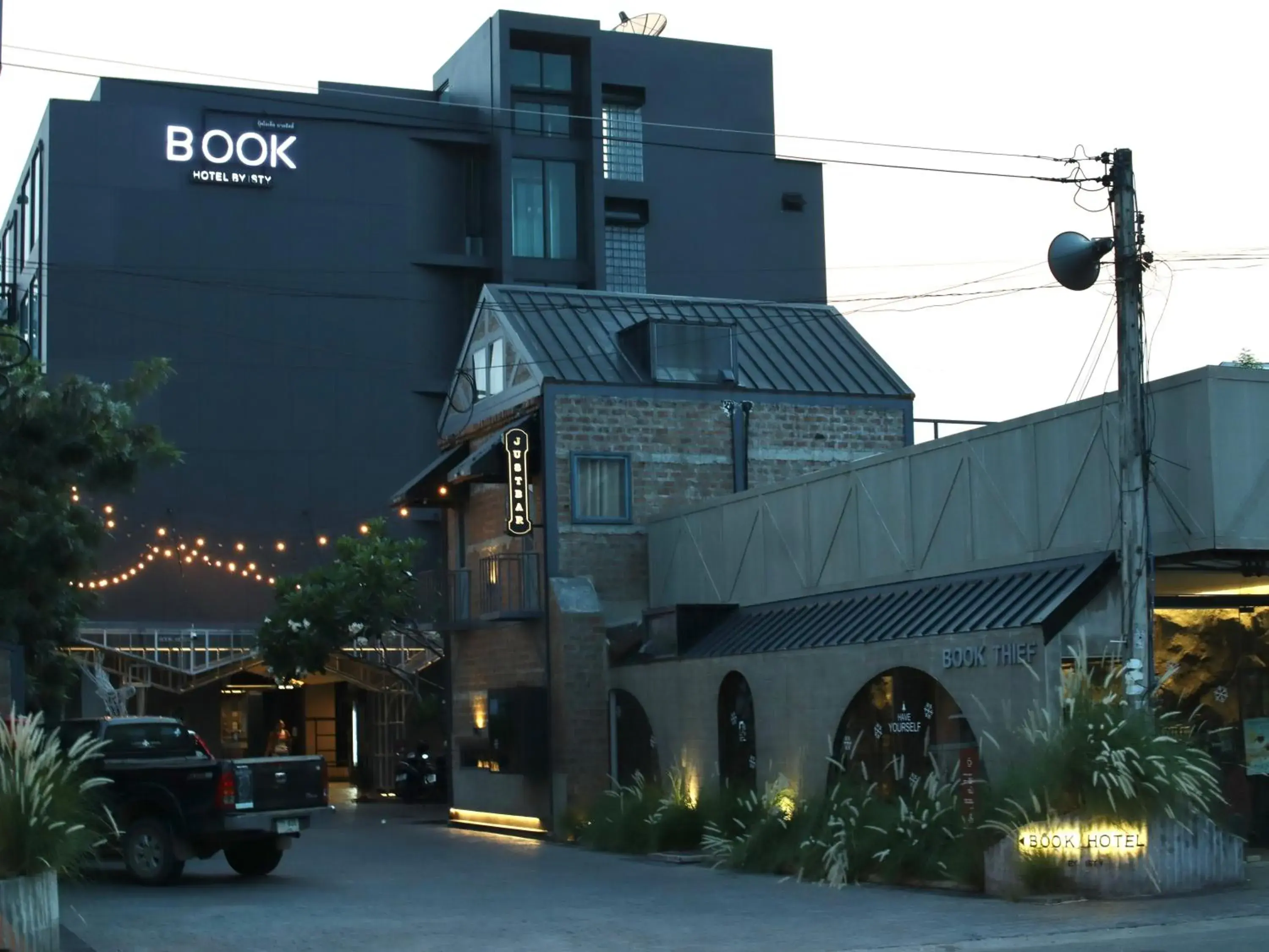 Property building in BOOK Design Hotel Property building in BOOK Design Hotel