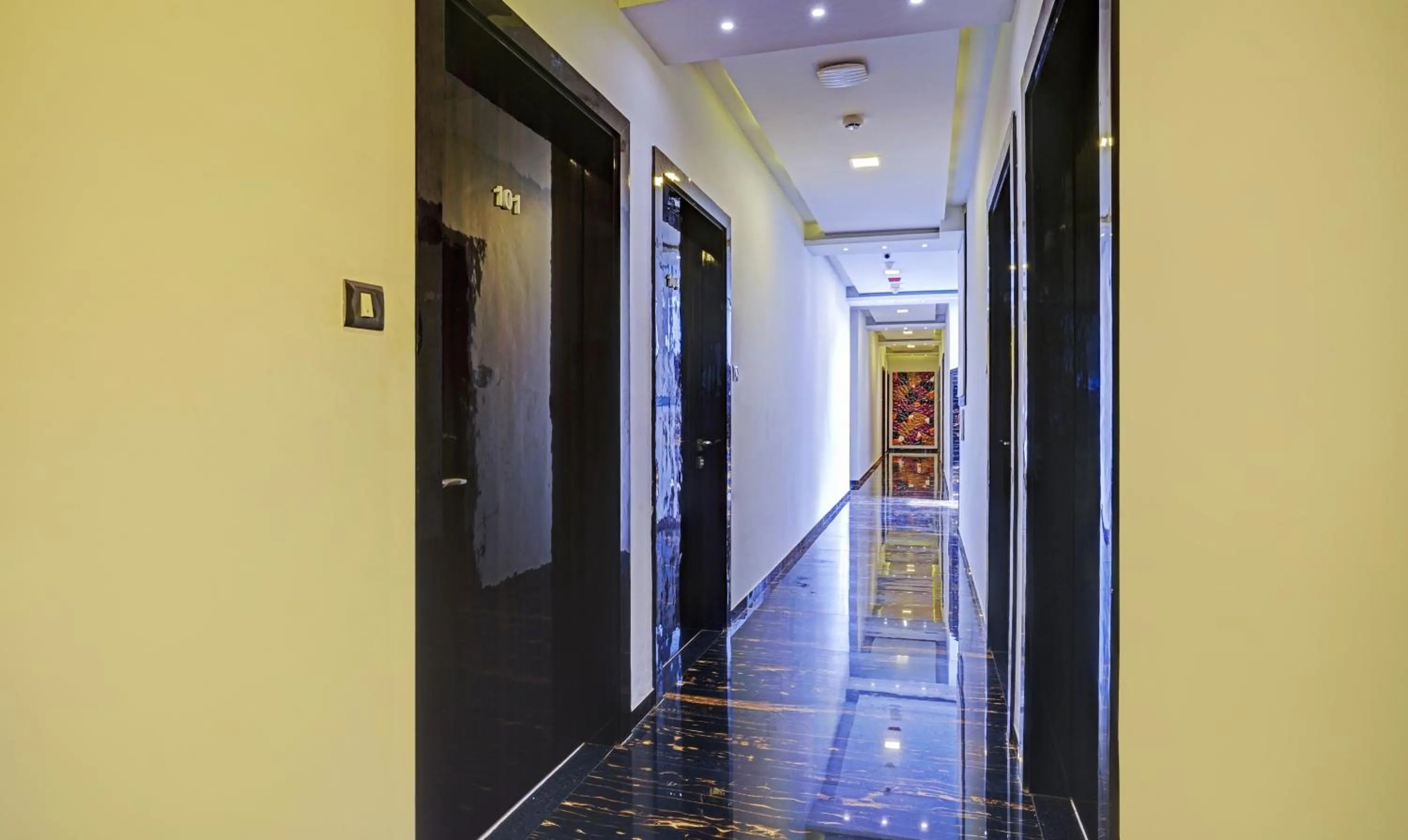 Lobby or reception in Prime Grand Hotel, Mumbai